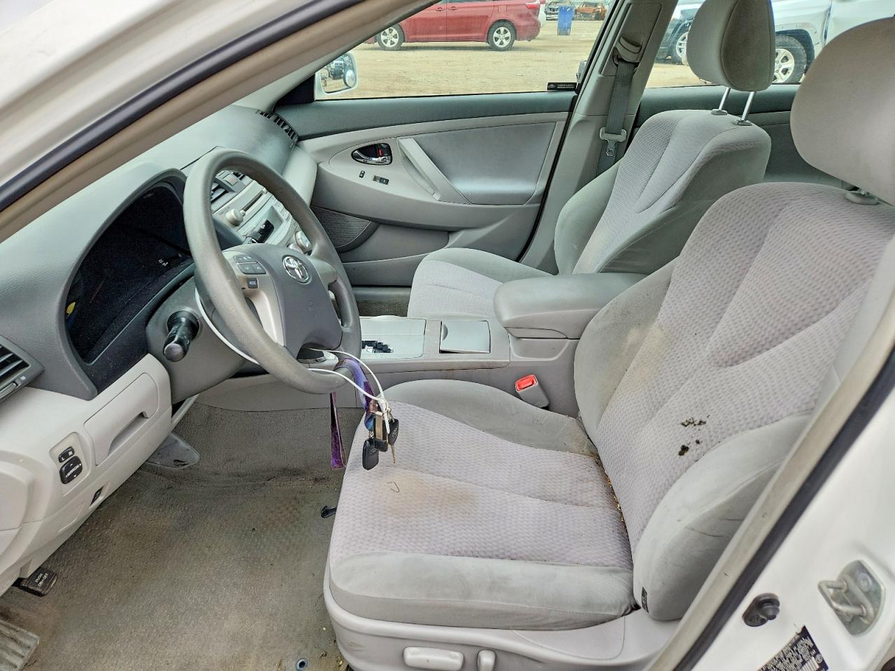 2010 Toyota Camry Le White vin: 4T1BF3EK2AU573877