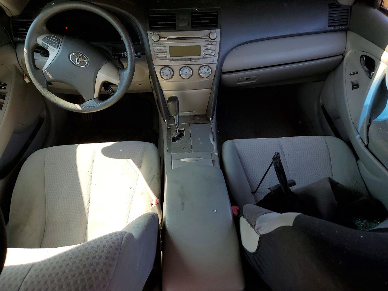 2010 Toyota Camry Le White vin: 4T1BF3EK2AU575502