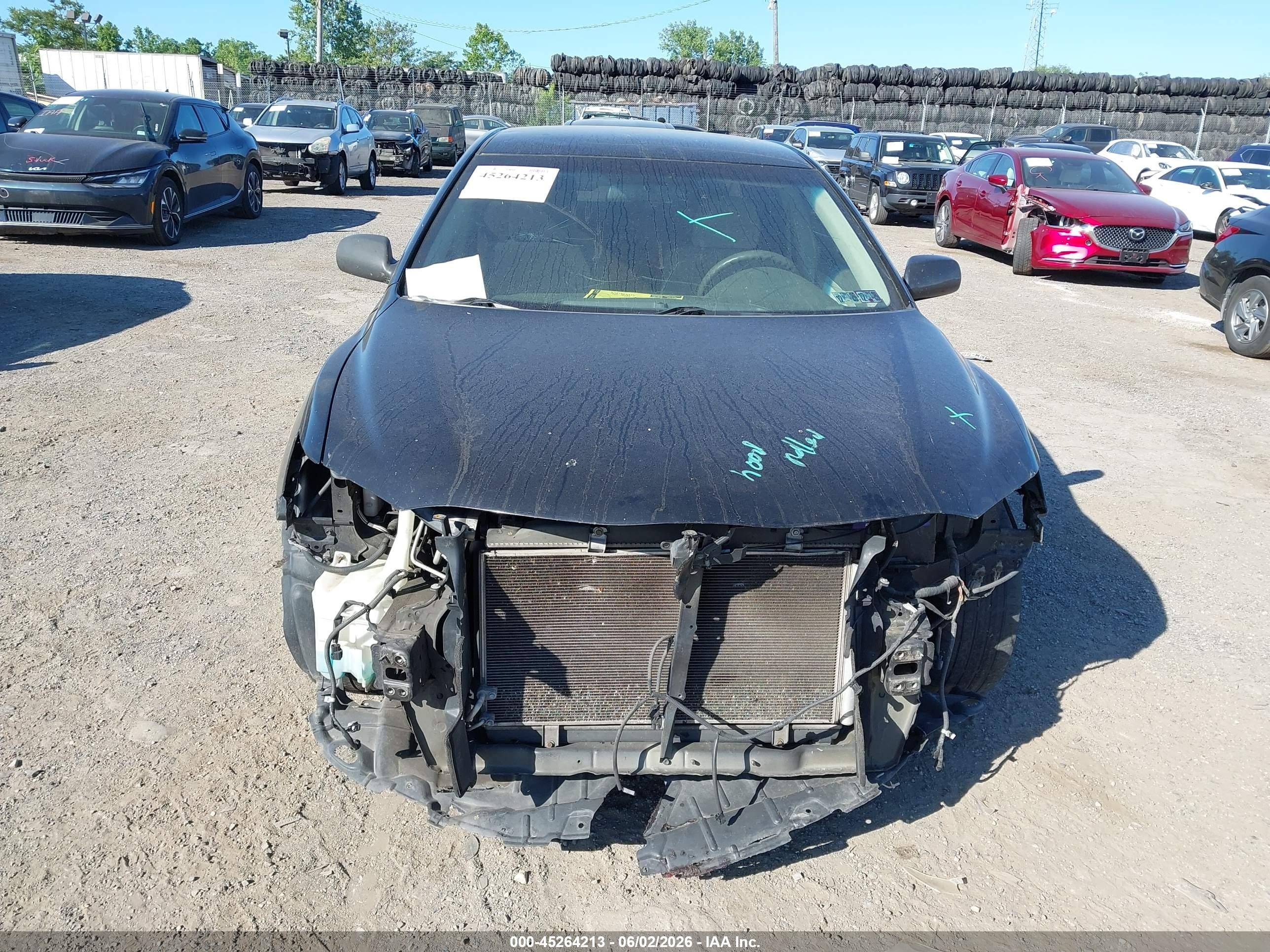 2011 Toyota Camry Le Black vin: 4T1BF3EK2BU124202