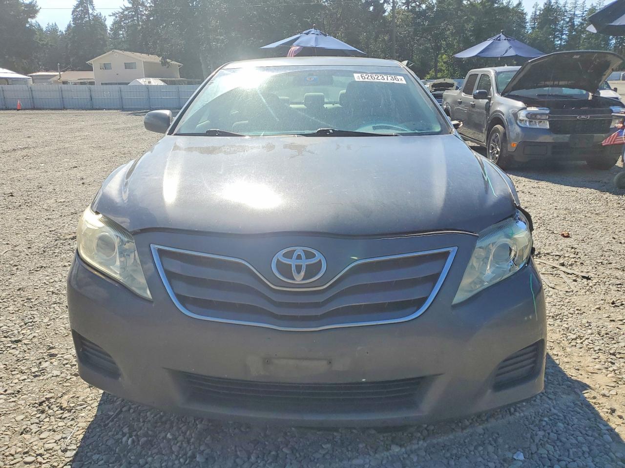 2011 Toyota Camry Le Gray vin: 4T1BF3EK2BU133577
