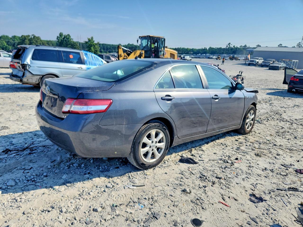 2011 Toyota Camry Le Gray vin: 4T1BF3EK2BU134728