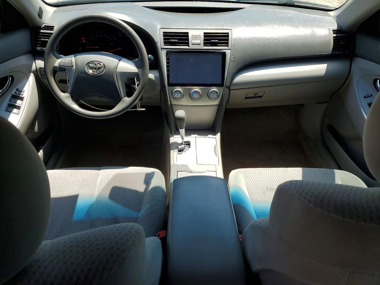 2011 Toyota Camry Le Gray vin: 4T1BF3EK2BU137306