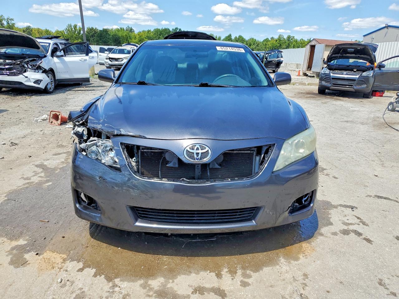 2011 Toyota Camry Le Gray vin: 4T1BF3EK2BU137306
