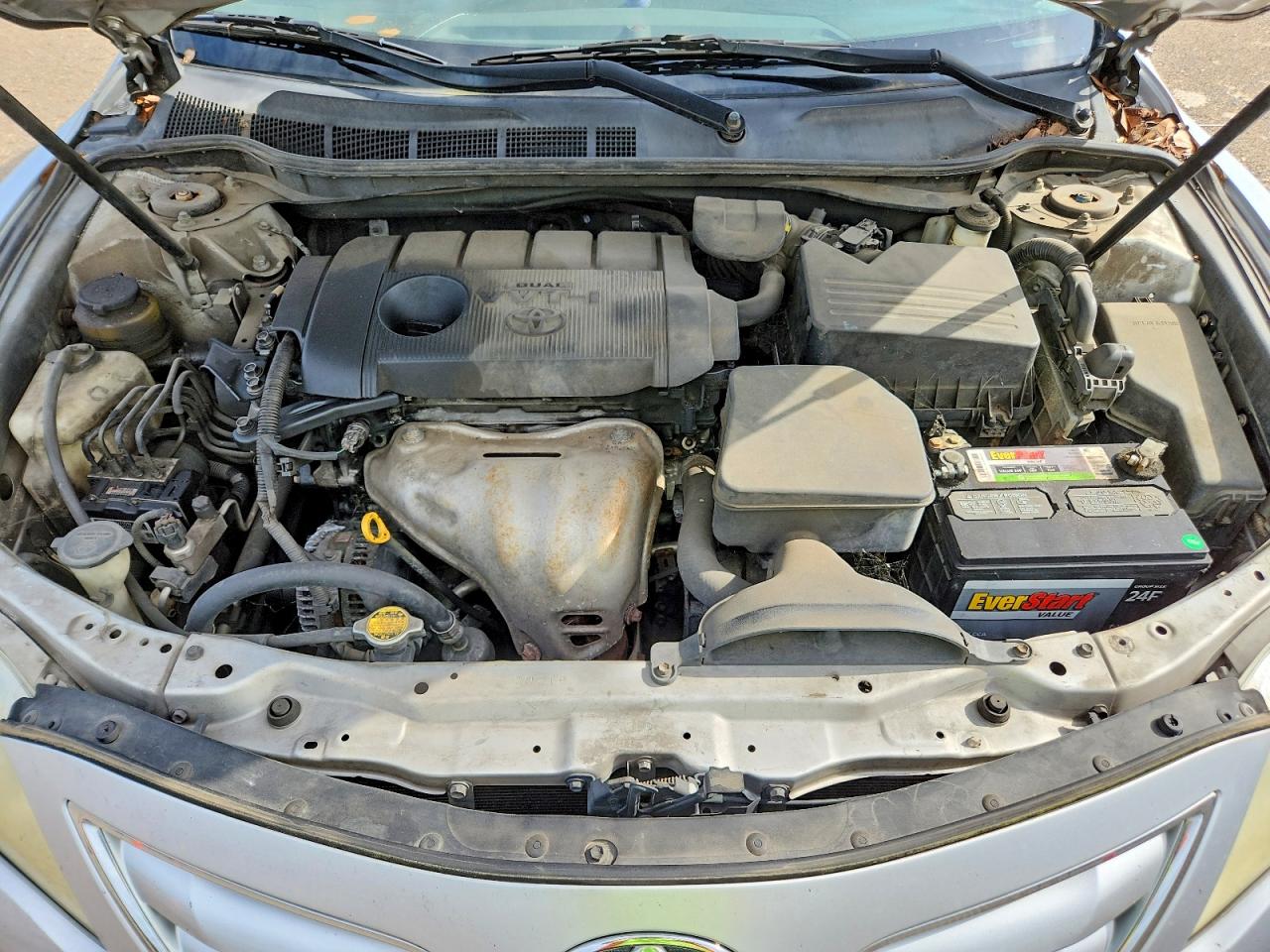 2011 Toyota Camry Le Silver vin: 4T1BF3EK2BU142196