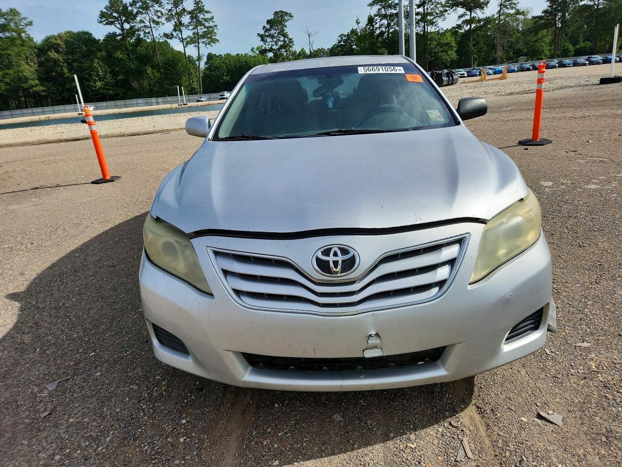 2011 Toyota Camry Le Silver vin: 4T1BF3EK2BU142196