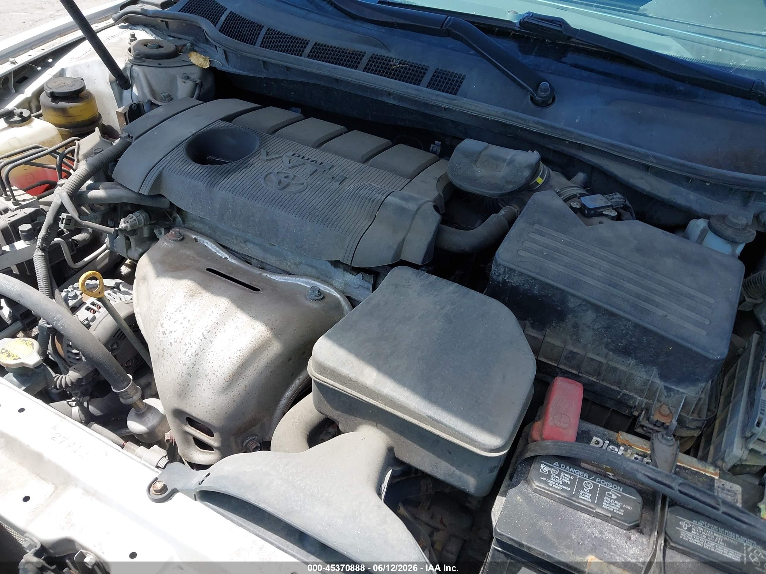 2011 Toyota Camry Le Silver vin: 4T1BF3EK2BU147155