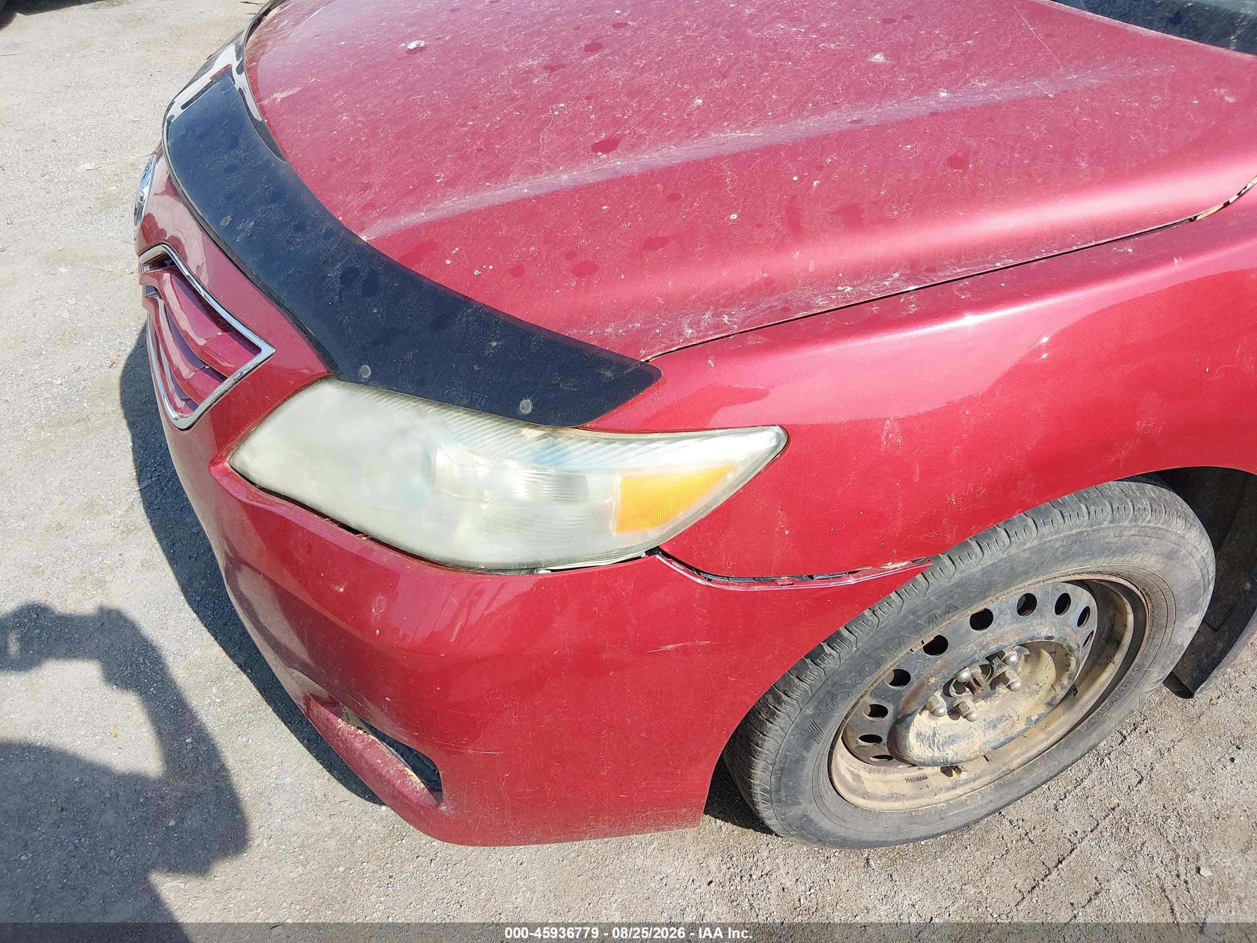 2011 Toyota Camry Le Red vin: 4T1BF3EK2BU158575
