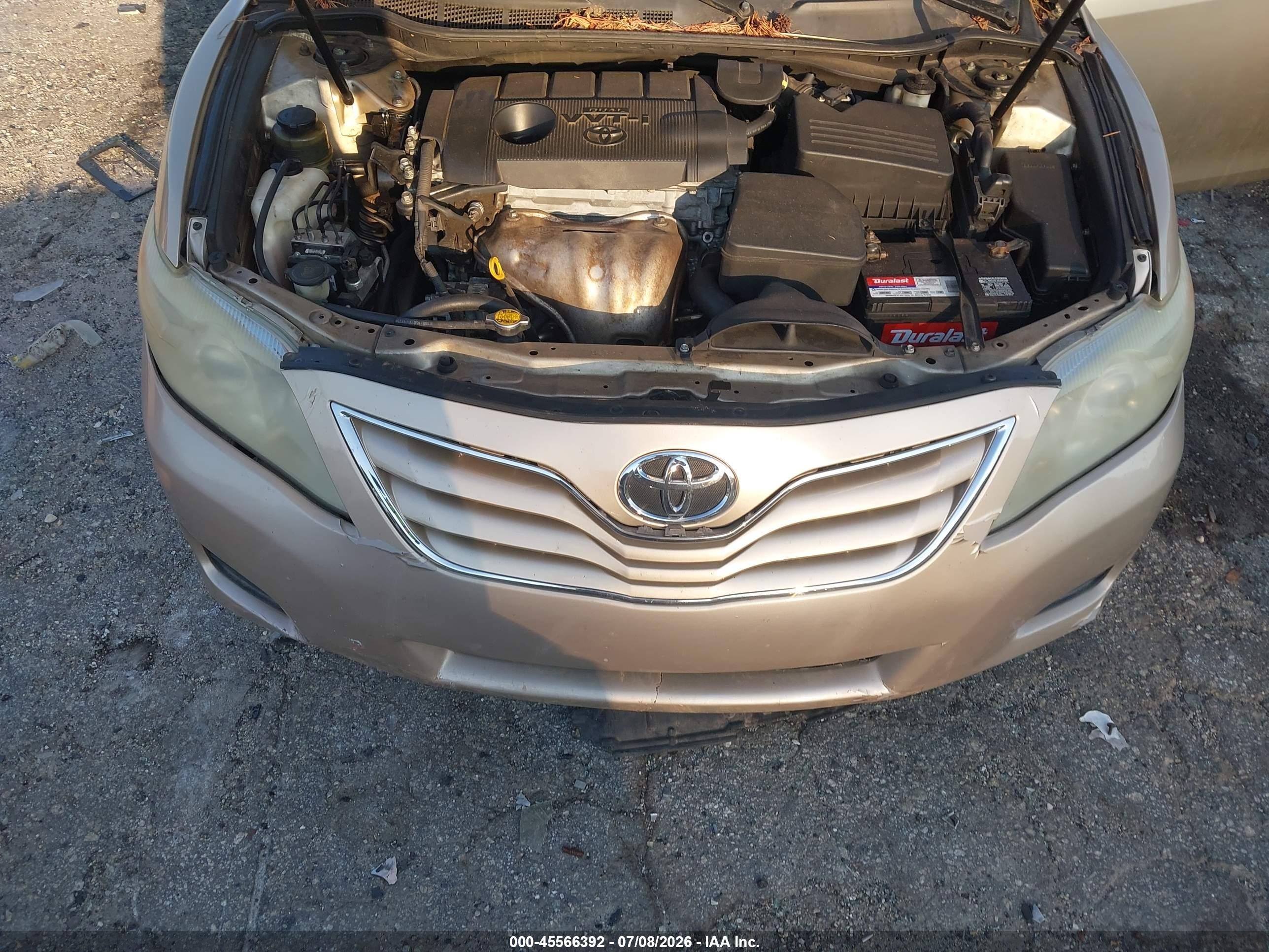 2011 Toyota Camry Le Gold vin: 4T1BF3EK2BU159810