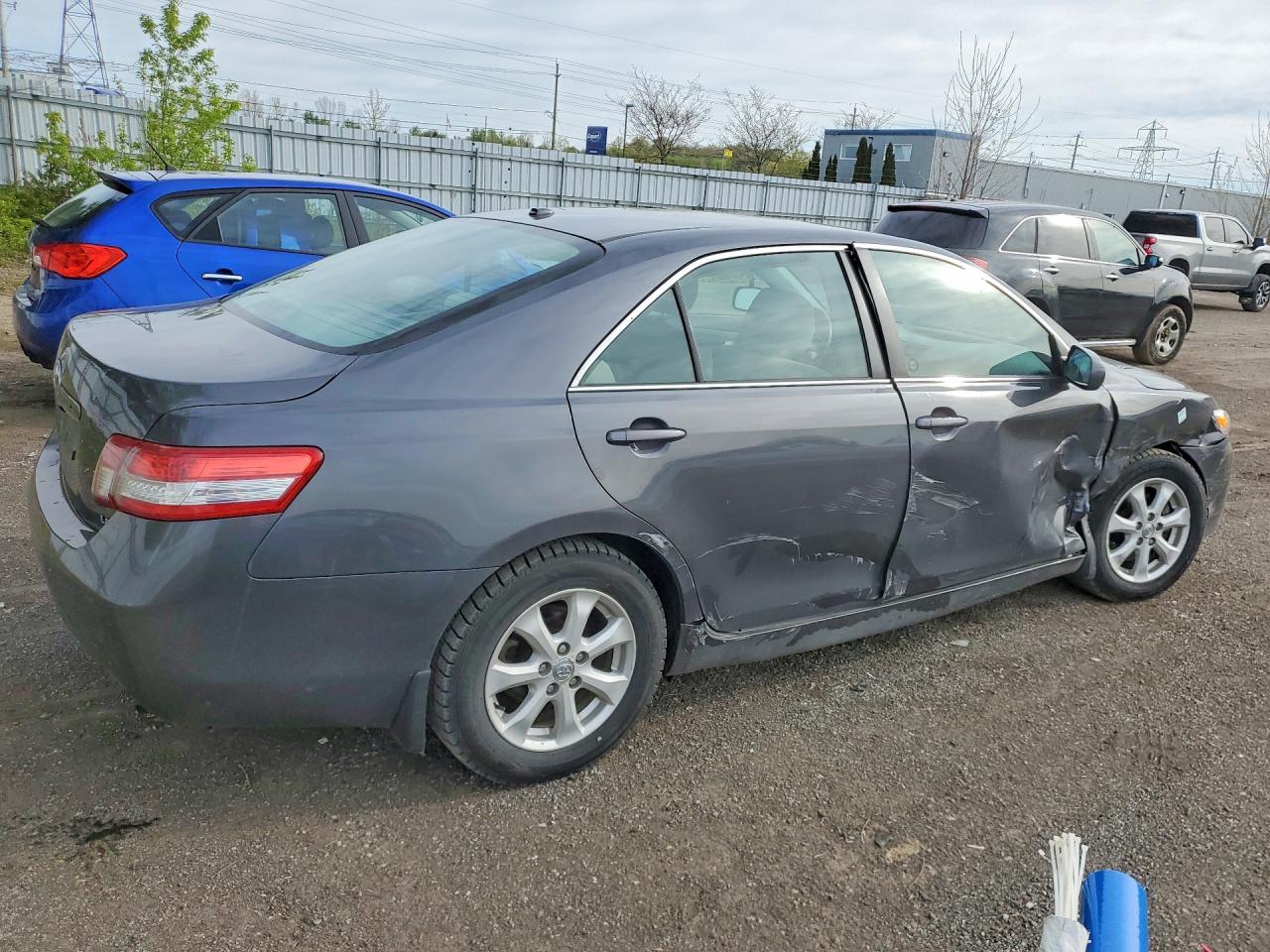 2011 Toyota Camry Base Серый vin: 4T1BF3EK2BU164201