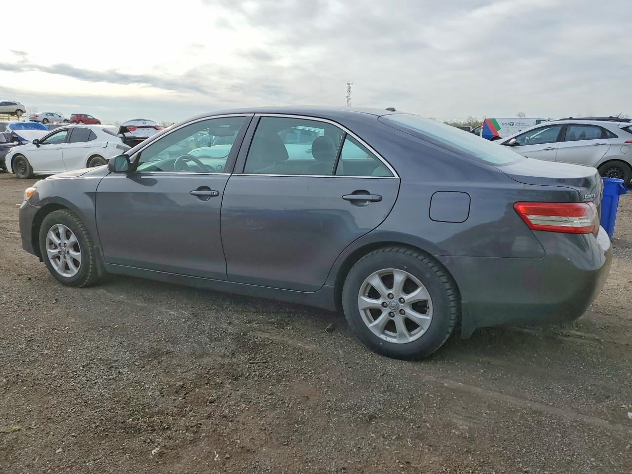 2011 Toyota Camry Base Серый vin: 4T1BF3EK2BU164201