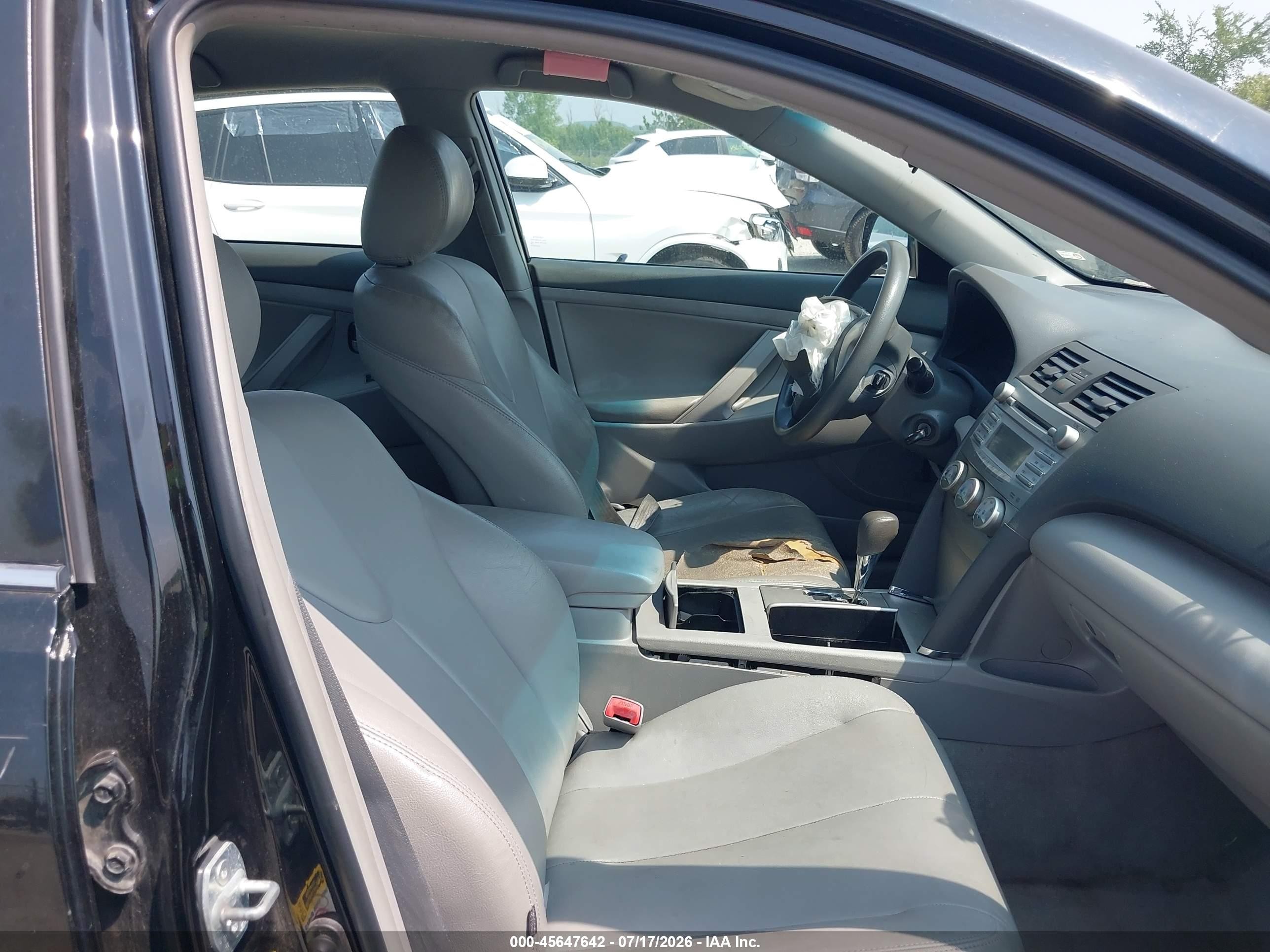 2011 Toyota Camry Le Black vin: 4T1BF3EK2BU171035
