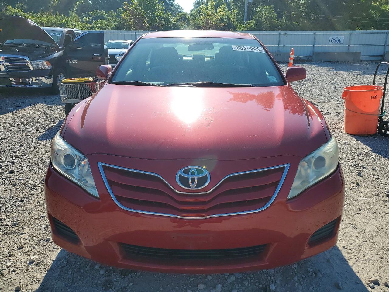 2011 Toyota Camry Le Red vin: 4T1BF3EK2BU175912