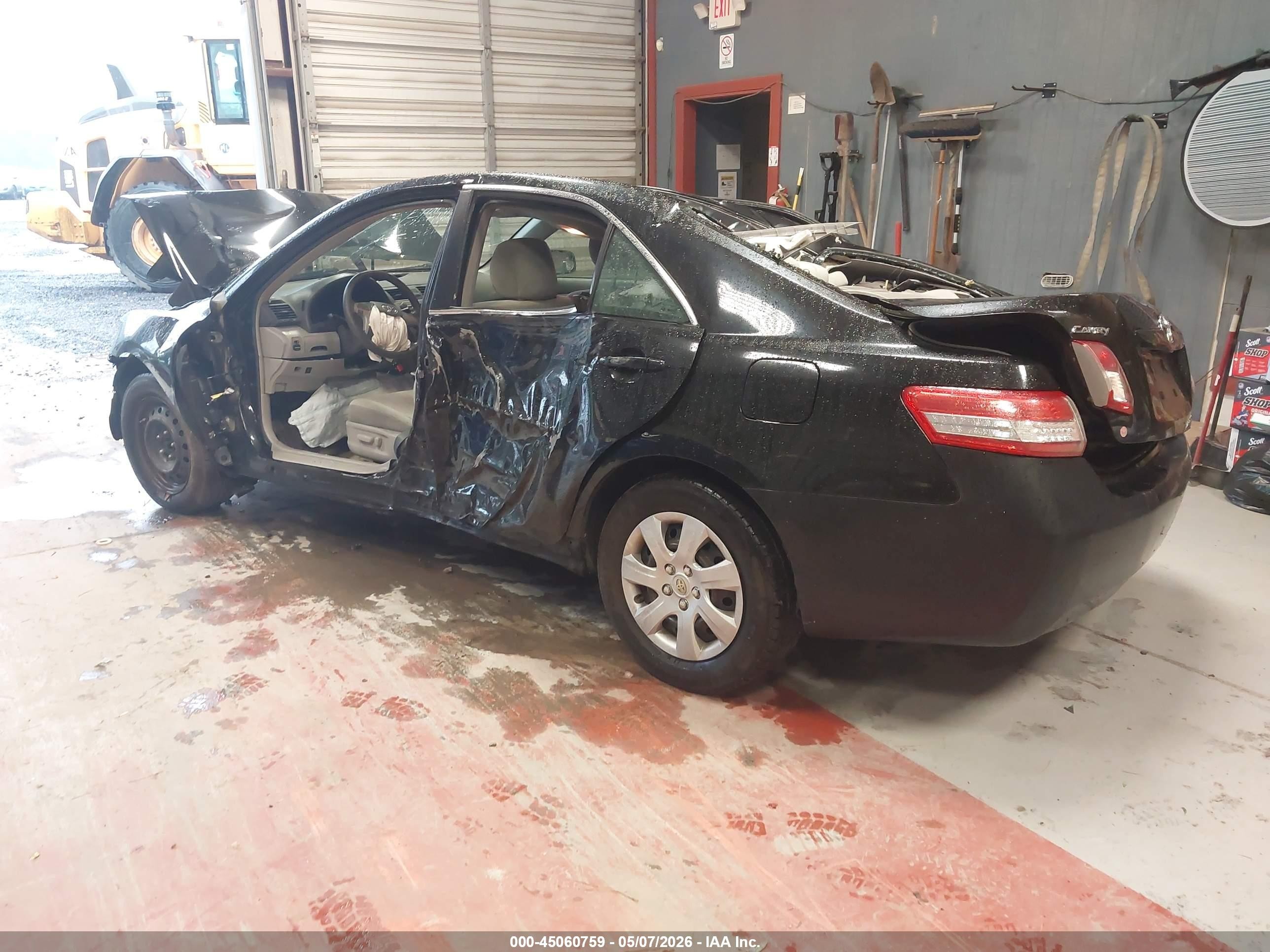 2011 Toyota Camry Le Black vin: 4T1BF3EK2BU175957