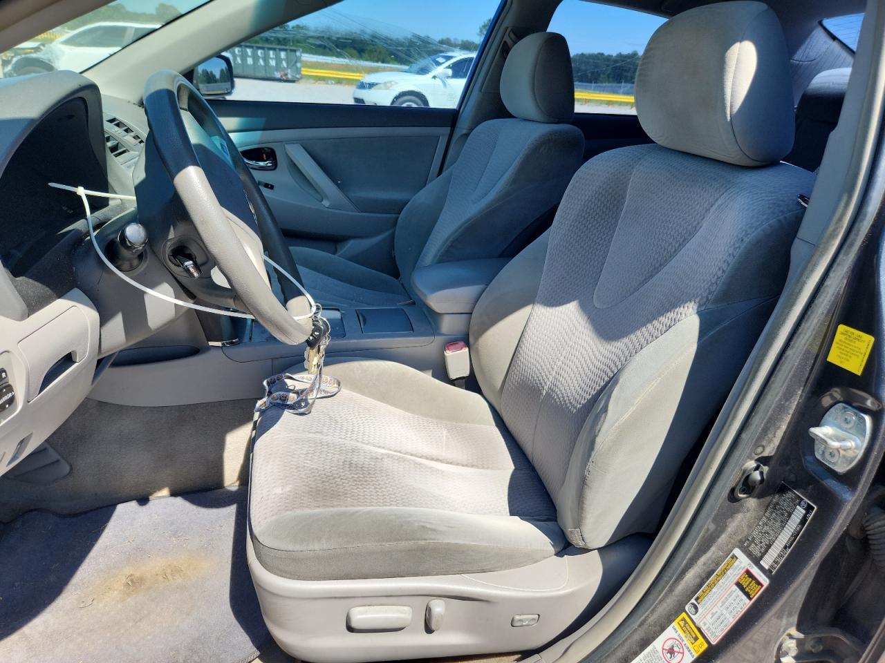 2011 Toyota Camry Le Gray vin: 4T1BF3EK2BU184674