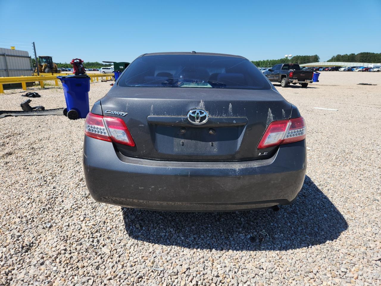 2011 Toyota Camry Le Gray vin: 4T1BF3EK2BU184674