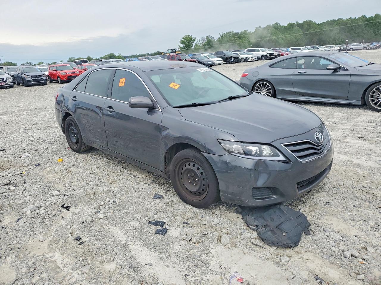 2011 Toyota Camry Le Gray vin: 4T1BF3EK2BU192368