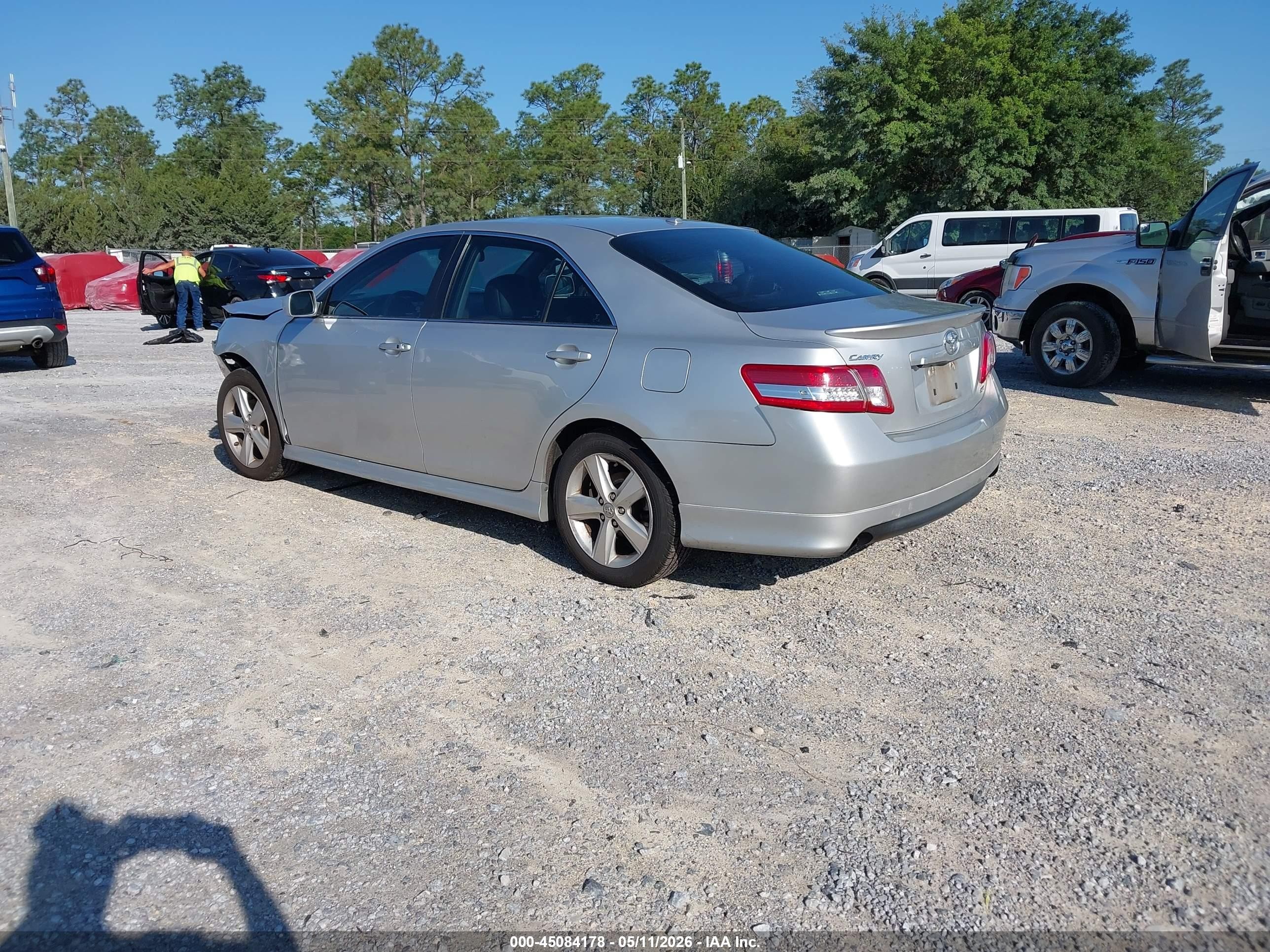 2011 Toyota Camry Se Silver vin: 4T1BF3EK2BU195738