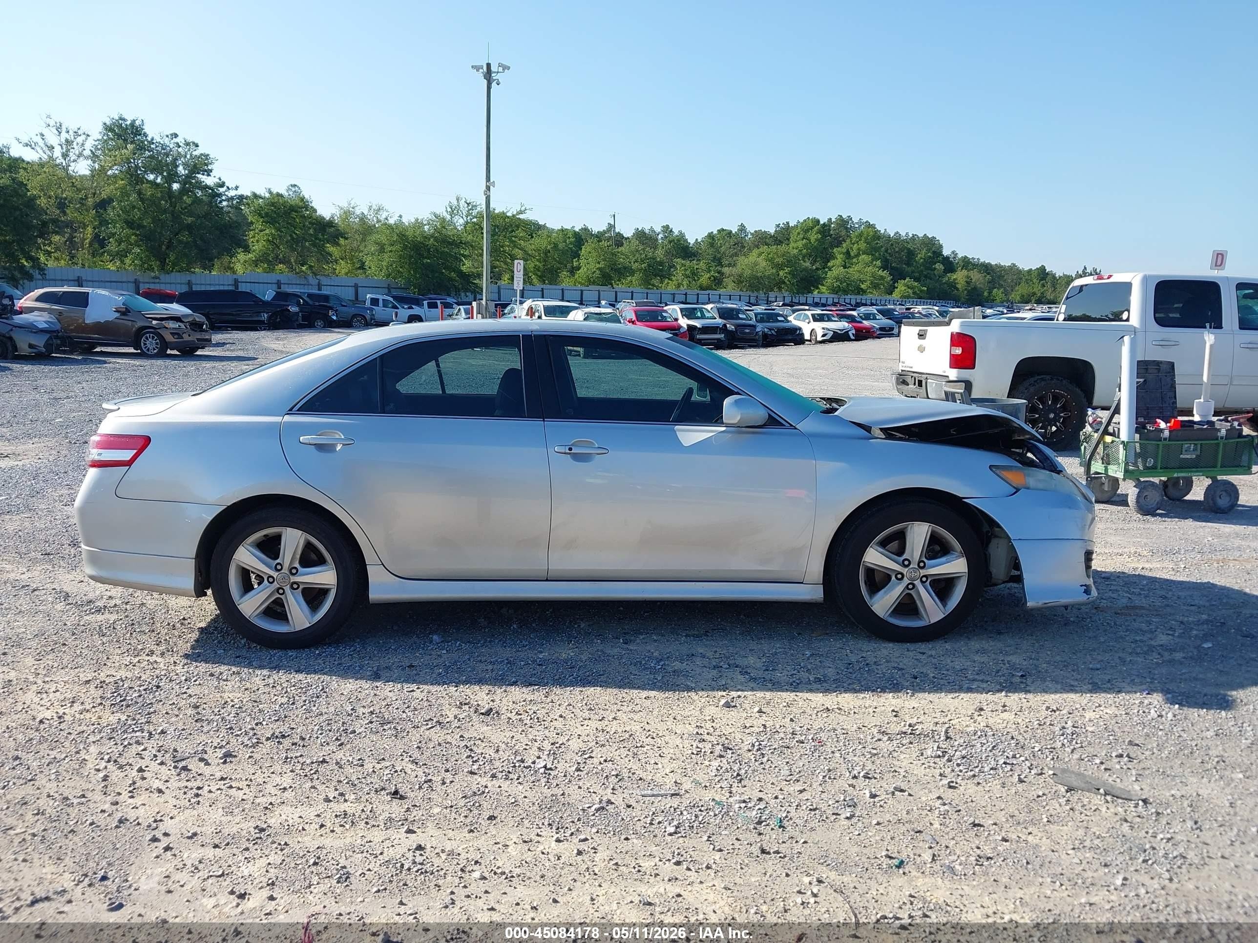 2011 Toyota Camry Se Silver vin: 4T1BF3EK2BU195738