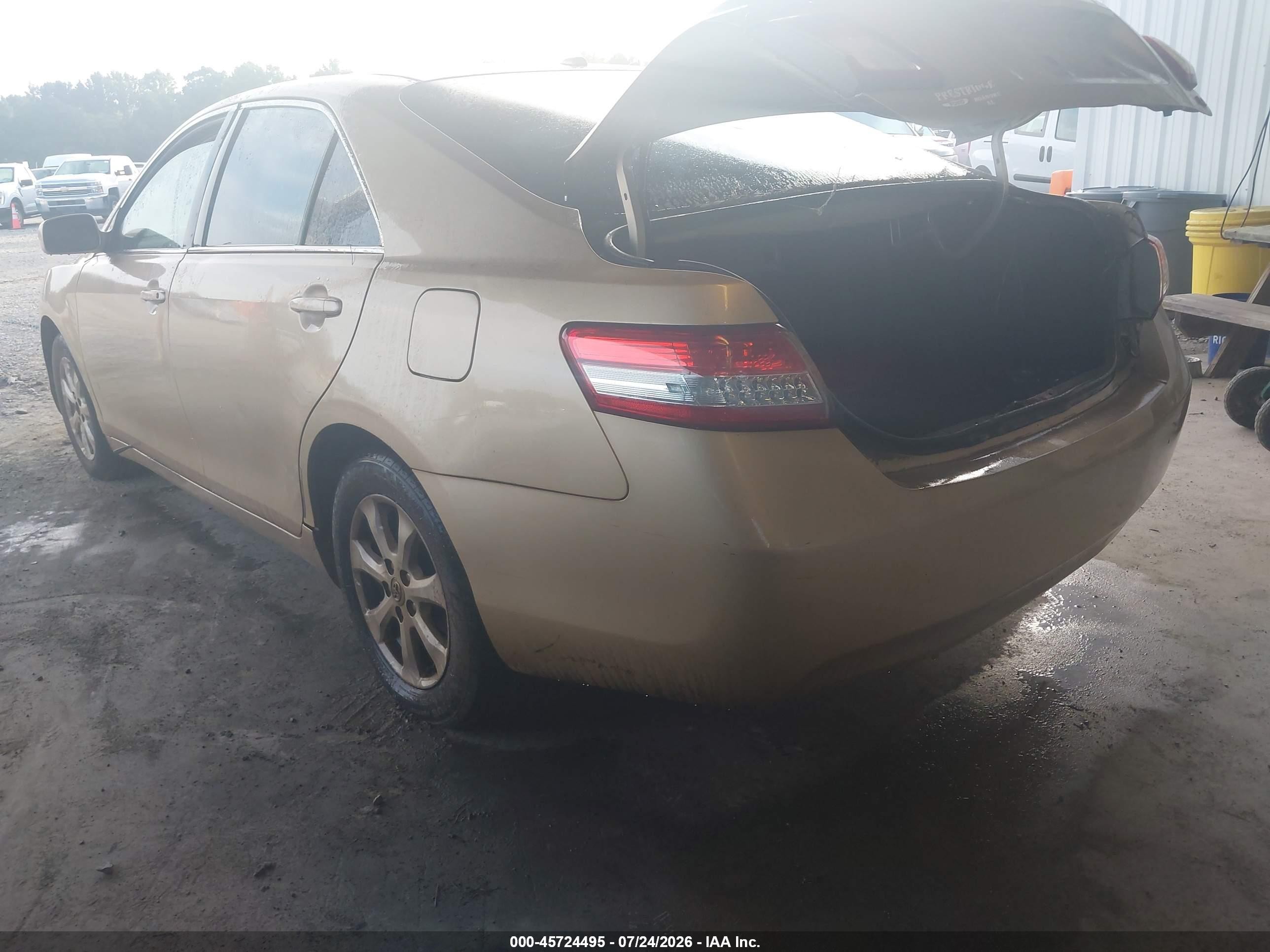 2011 Toyota Camry Le Tan vin: 4T1BF3EK2BU200100