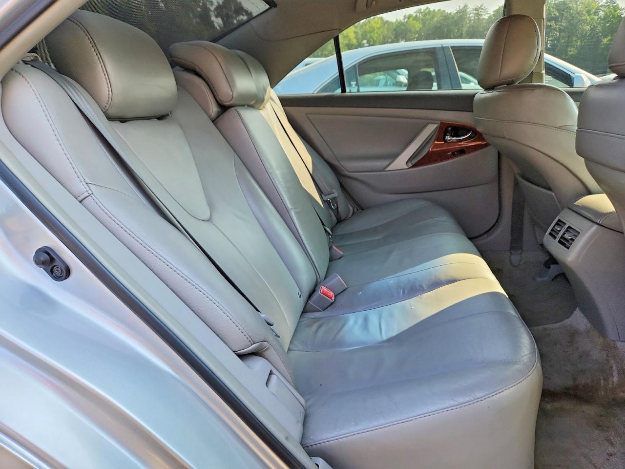 2011 Toyota Camry Xle Silver vin: 4T1BF3EK2BU207032