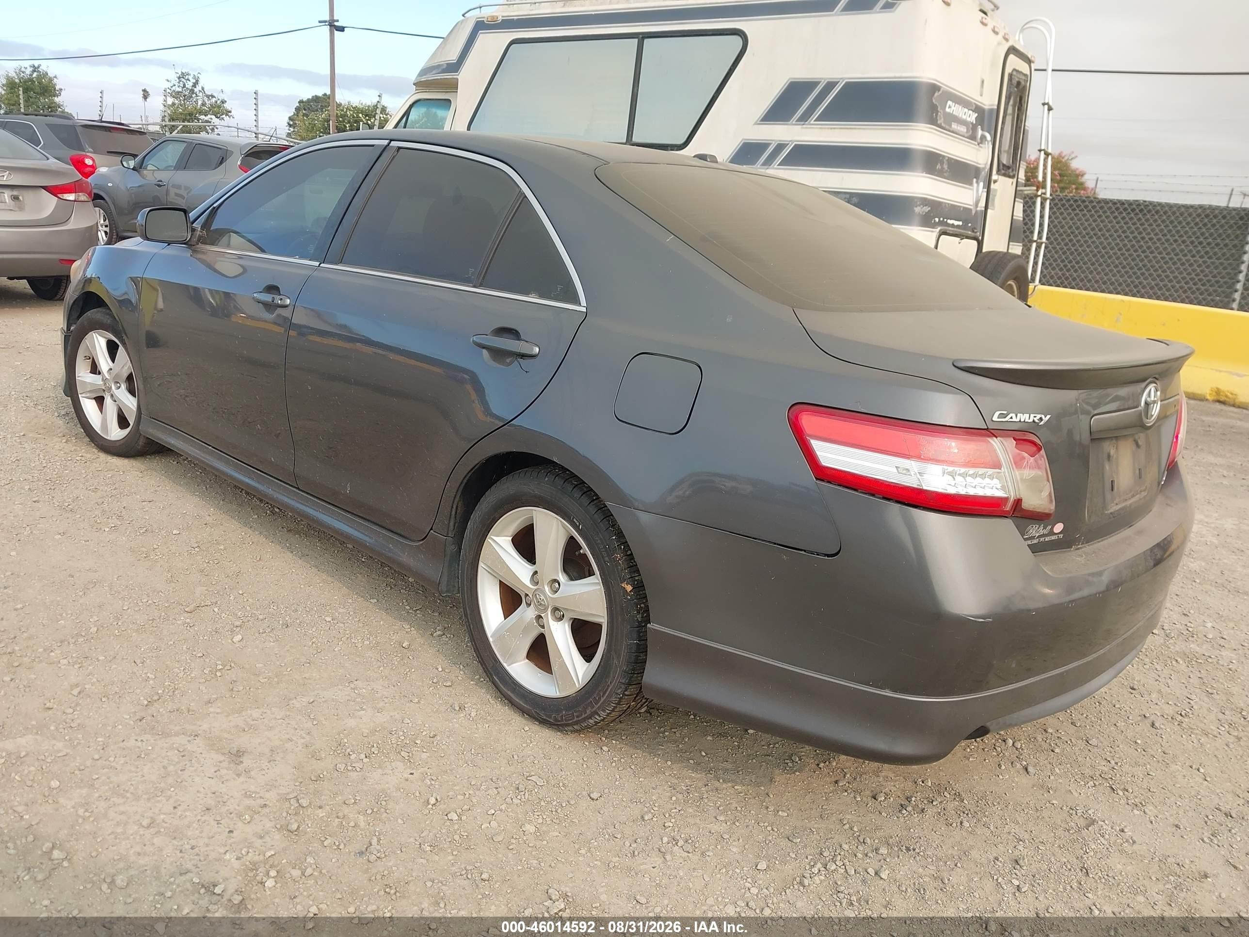 2011 Toyota Camry Se Gray vin: 4T1BF3EK2BU207242
