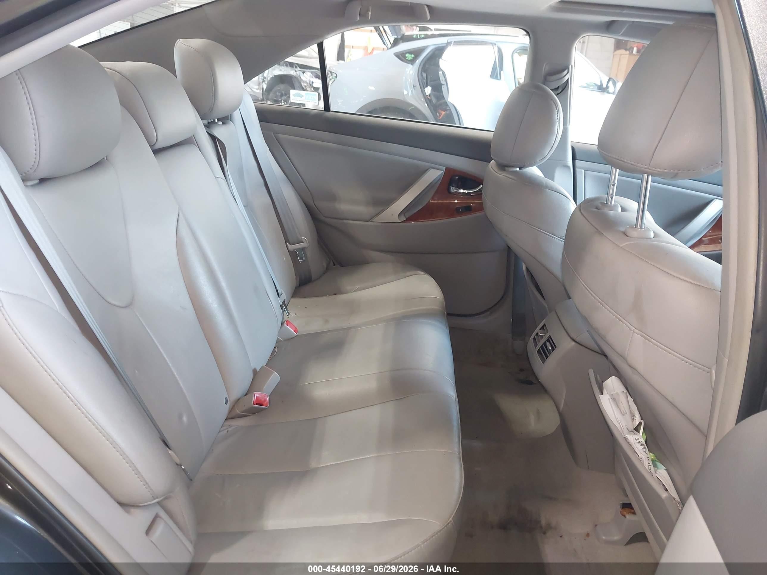 2011 Toyota Camry Xle Gray vin: 4T1BF3EK2BU208102