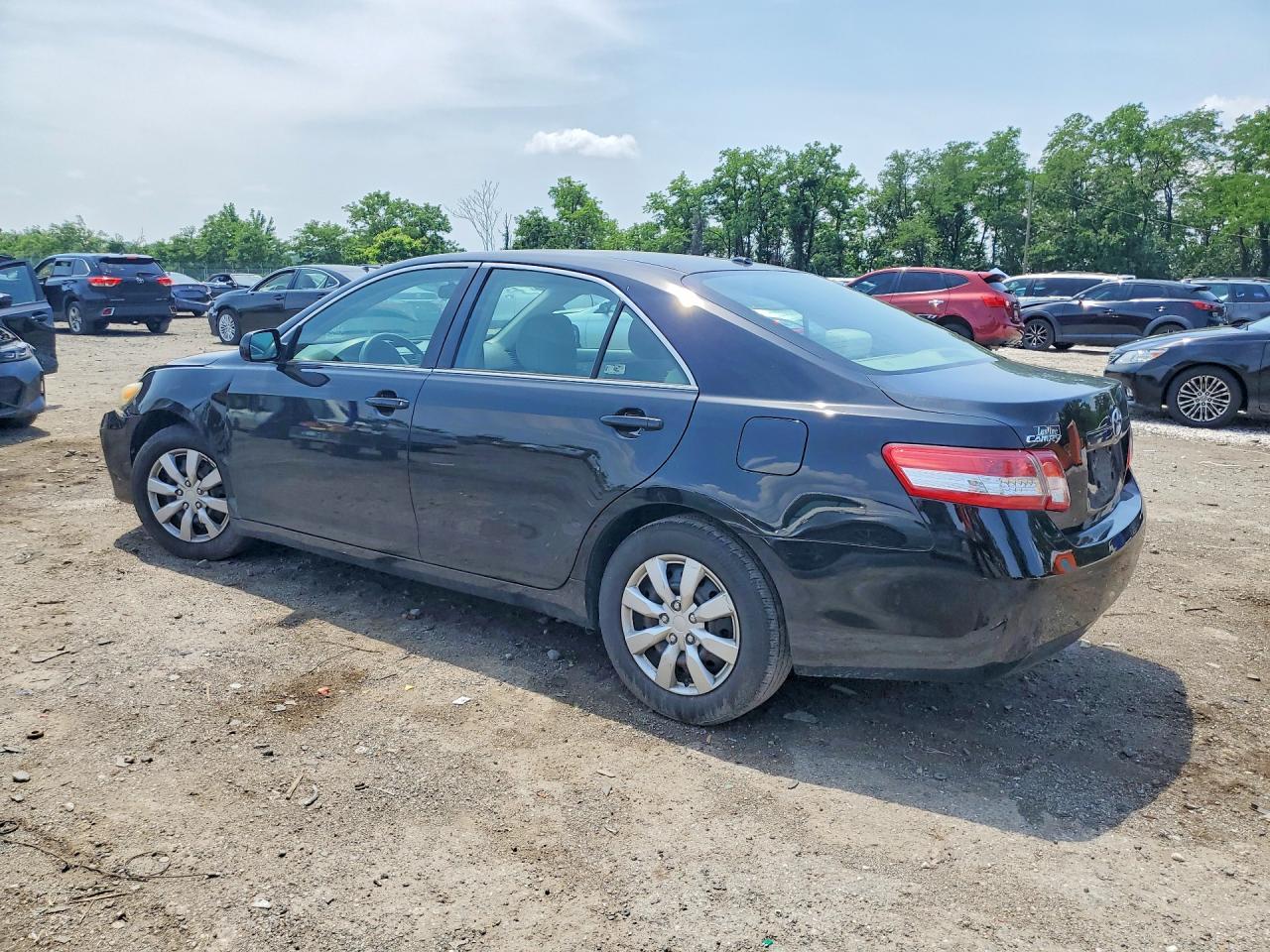 2011 Toyota Camry Le Black vin: 4T1BF3EK2BU228592
