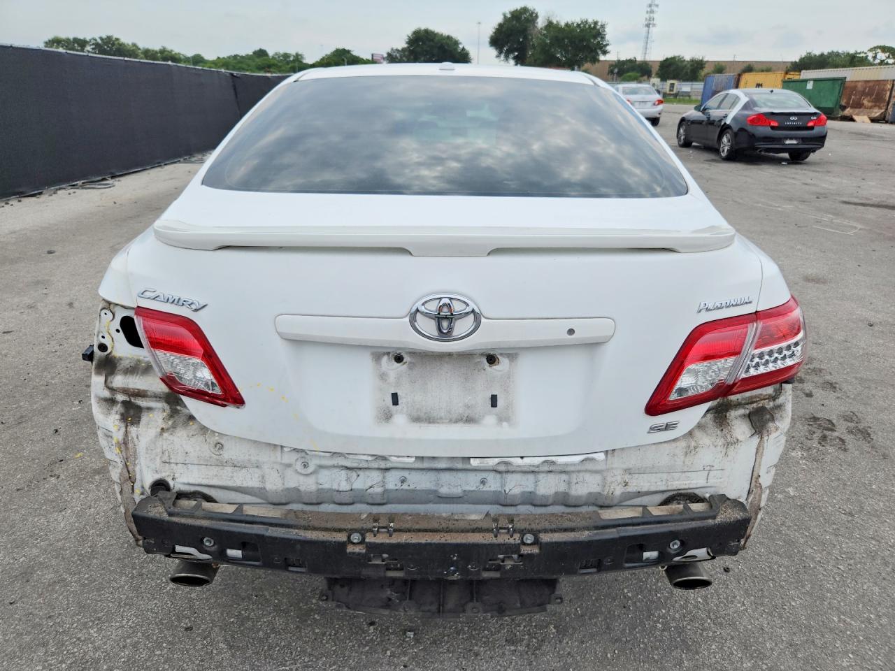 2011 Toyota Camry Se White vin: 4T1BF3EK2BU583200