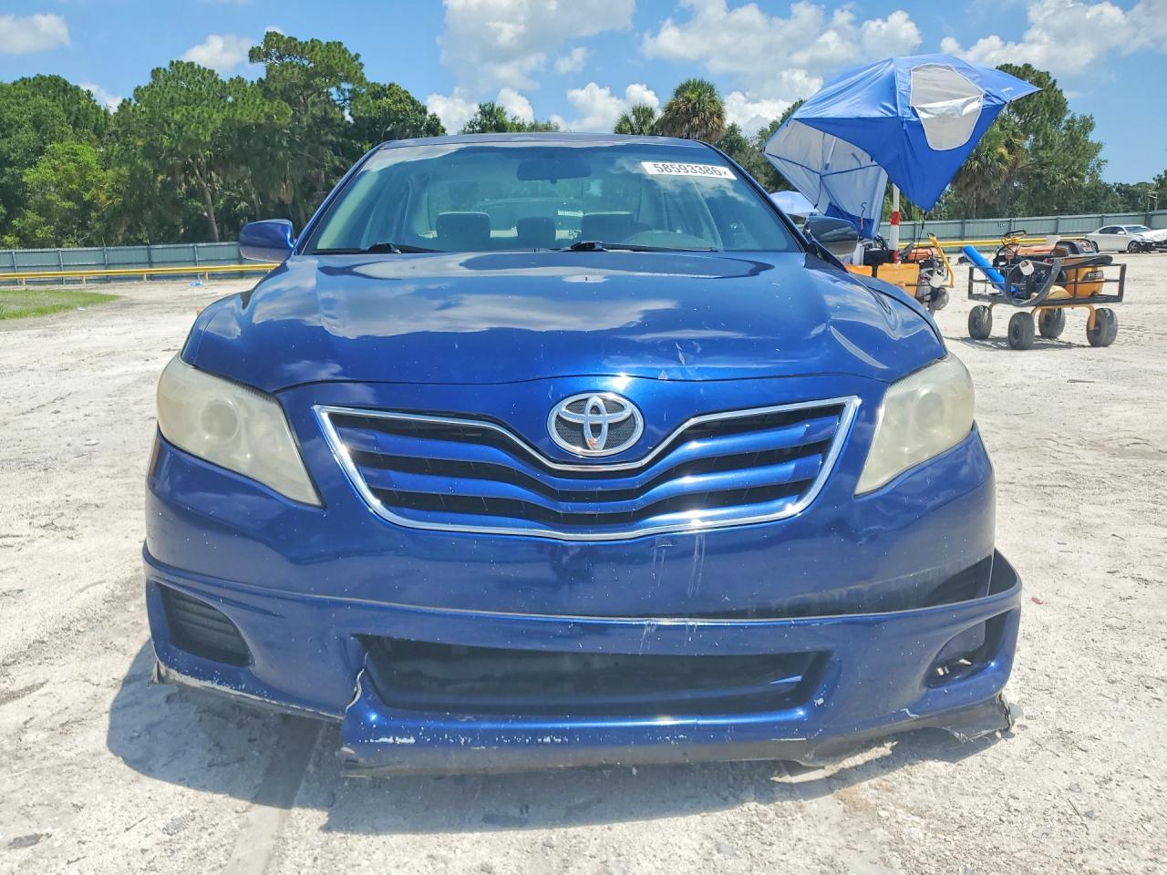 2011 Toyota Camry Le Blue vin: 4T1BF3EK2BU631472