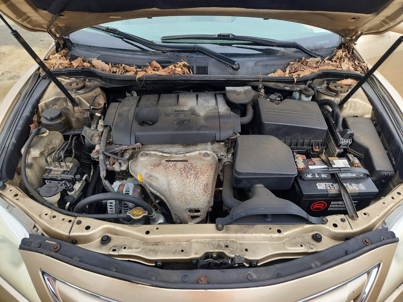 2011 Toyota Camry Le Gold vin: 4T1BF3EK2BU637546