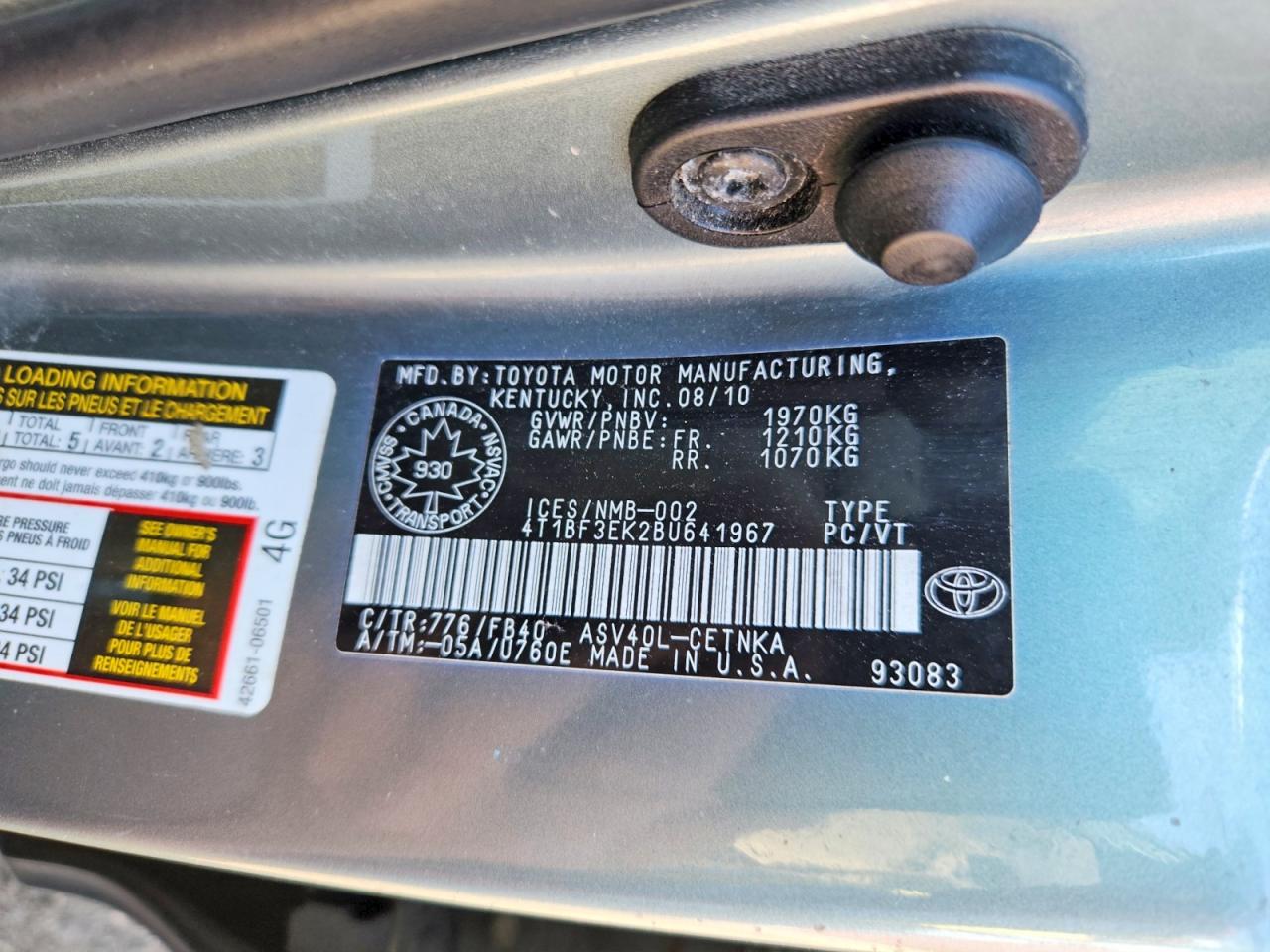 2011 Toyota Camry Base Зеленый vin: 4T1BF3EK2BU641967