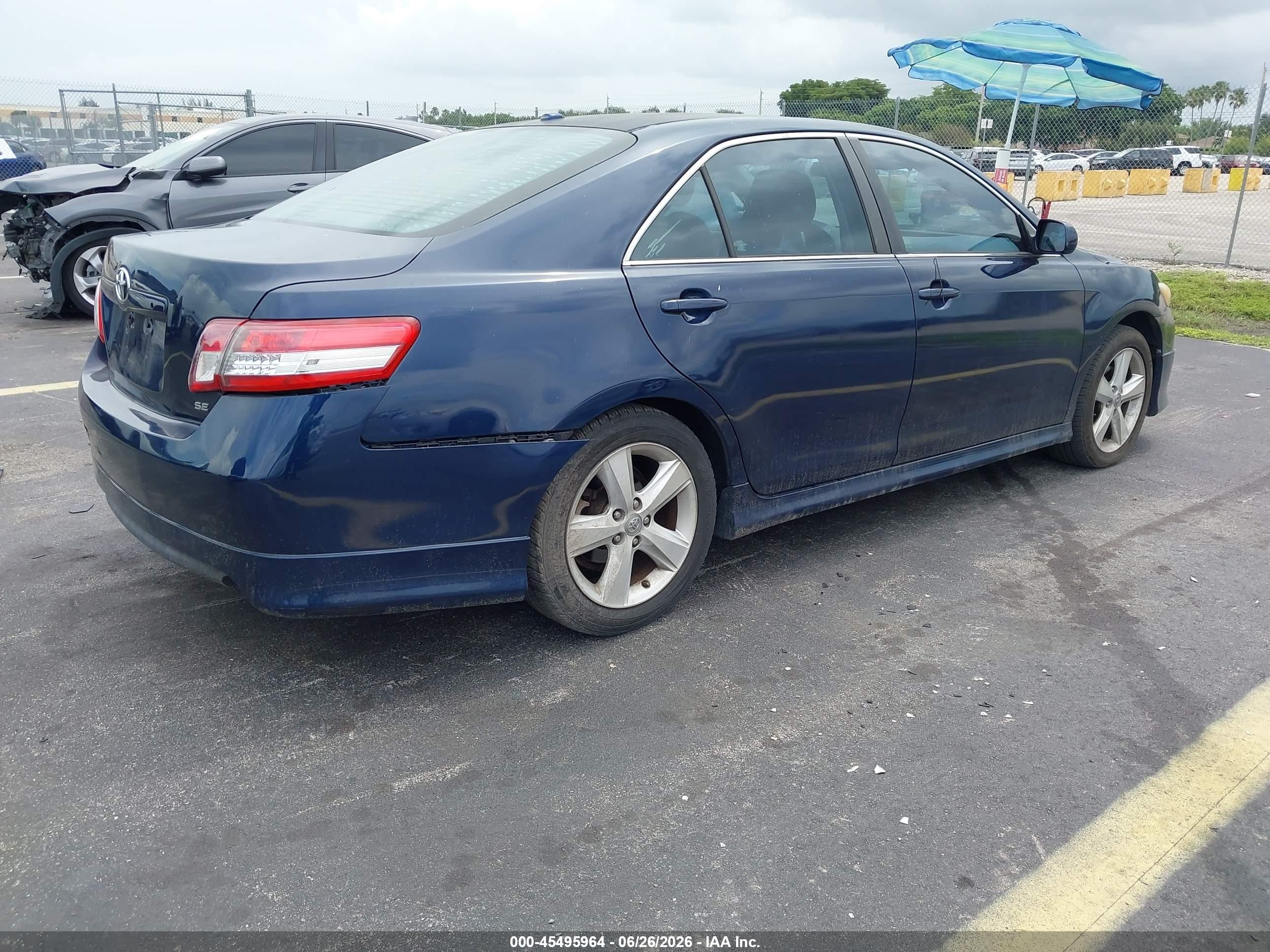 2011 Toyota Camry Se Blue vin: 4T1BF3EK2BU642021