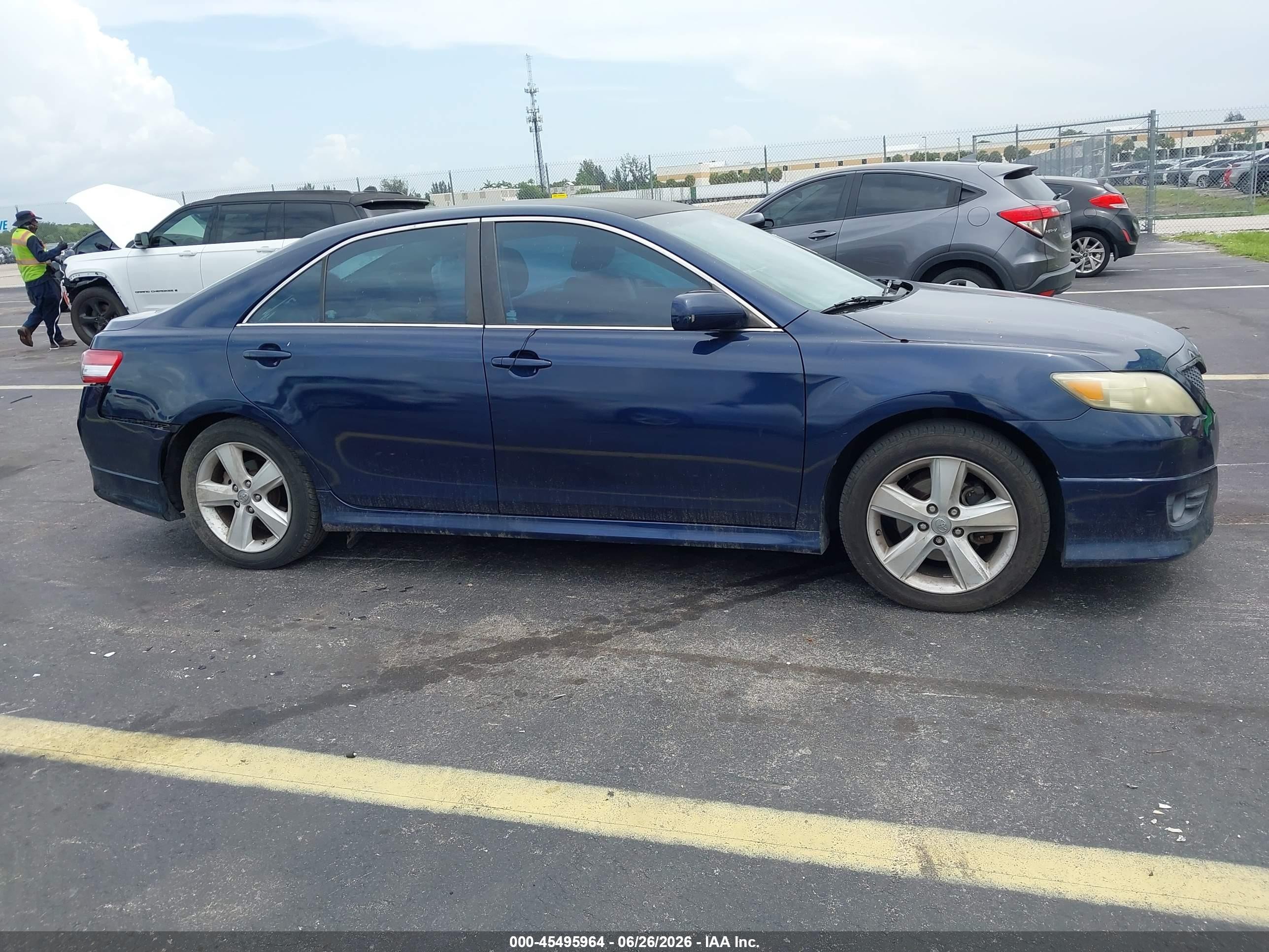 2011 Toyota Camry Se Blue vin: 4T1BF3EK2BU642021