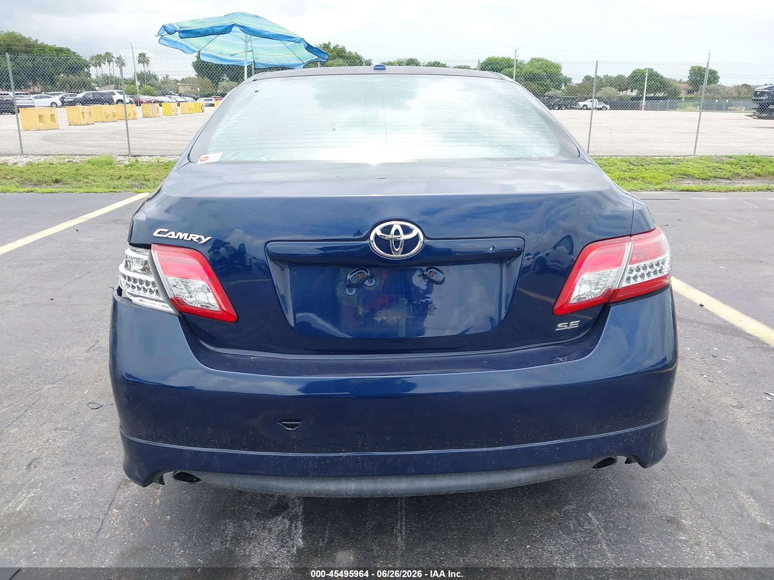 2011 Toyota Camry Se Blue vin: 4T1BF3EK2BU642021