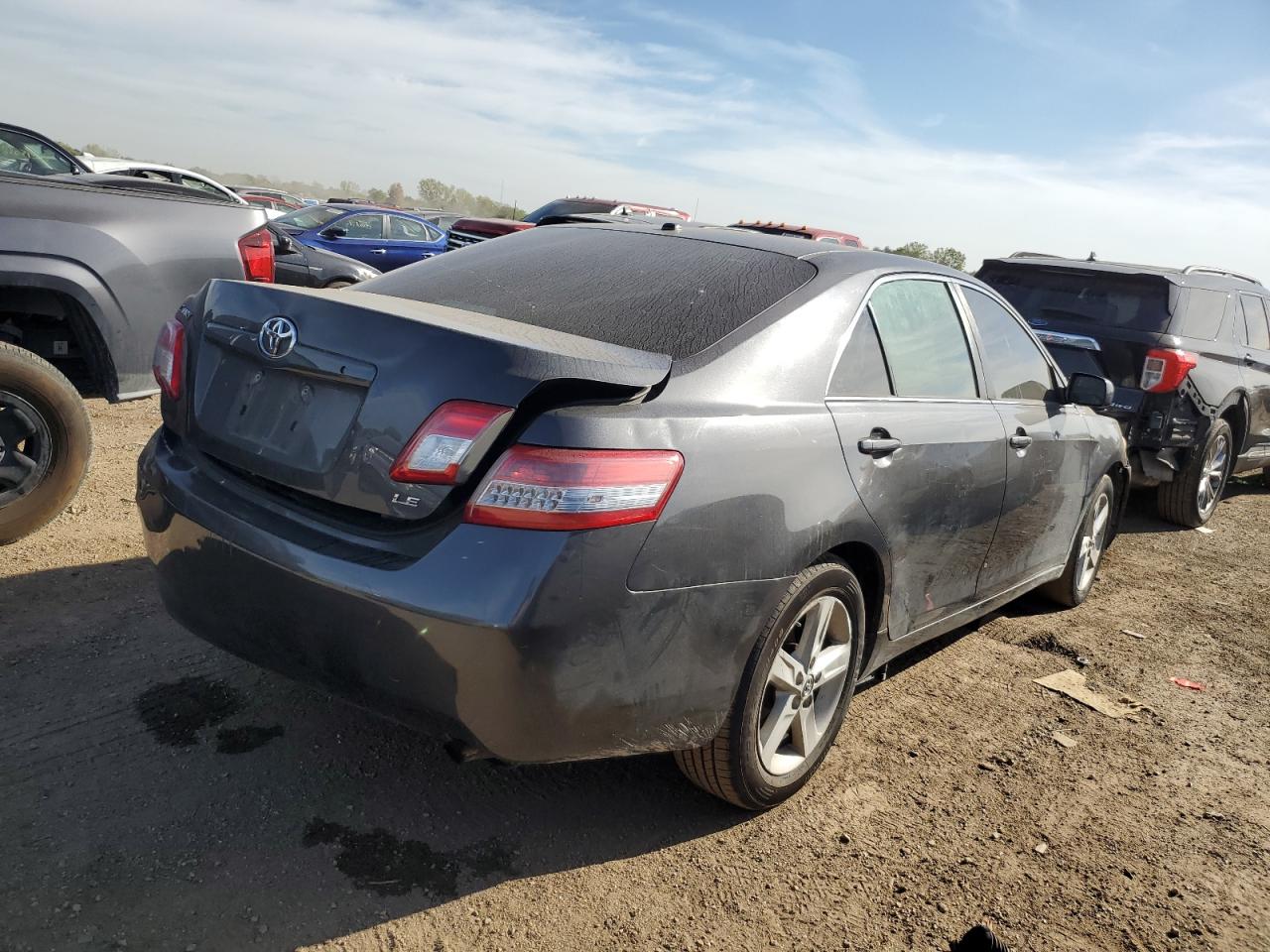 2011 Toyota Camry Base Gray vin: 4T1BF3EK2BU643847