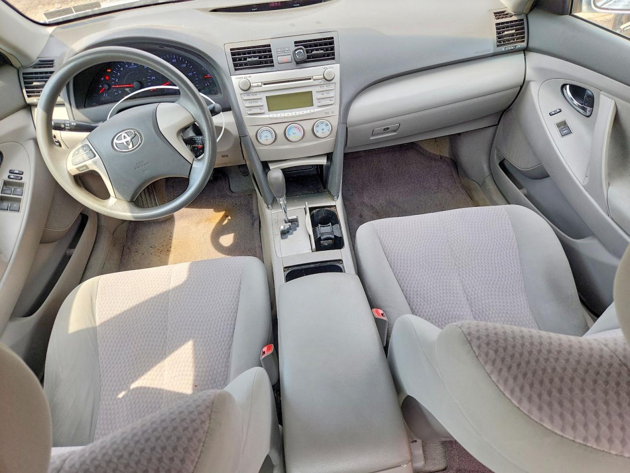 2011 Toyota Camry Le Серебряный vin: 4T1BF3EK2BU675780