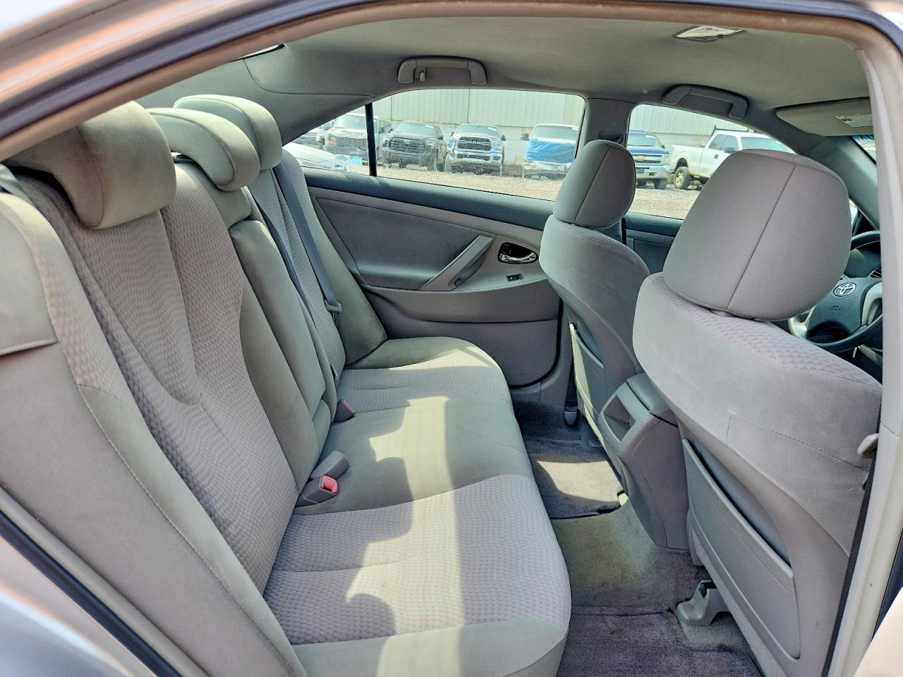 2011 Toyota Camry Le Серебряный vin: 4T1BF3EK2BU675780