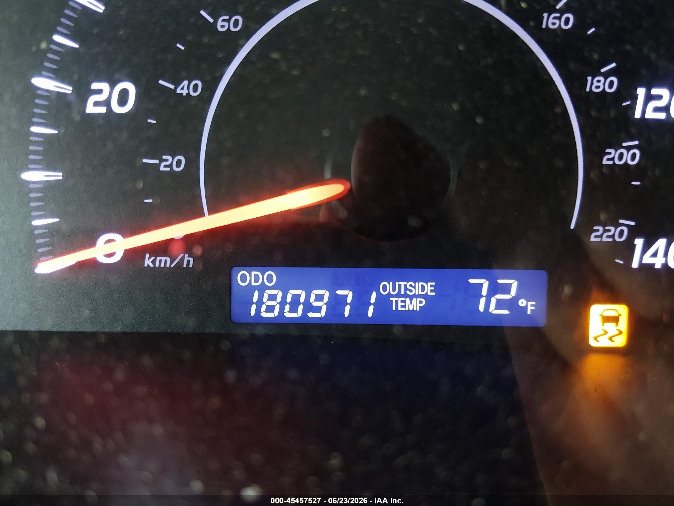 2011 Toyota Camry   Gold vin: 4T1BF3EK2BU677772
