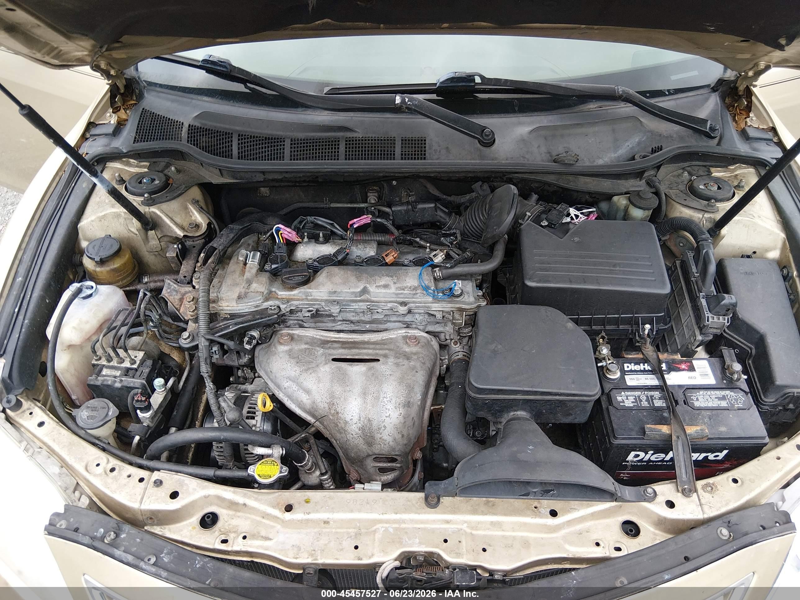 2011 Toyota Camry   Gold vin: 4T1BF3EK2BU677772