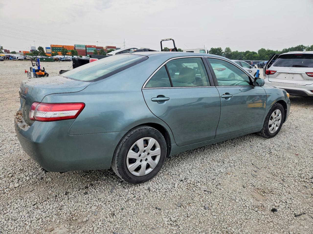 2011 Toyota Camry Le Turquoise vin: 4T1BF3EK2BU716957
