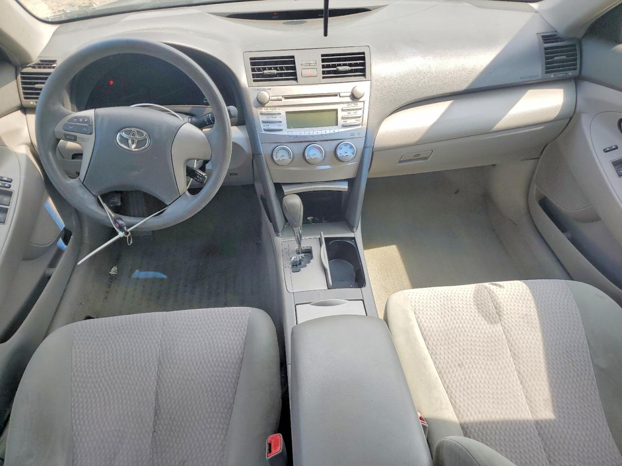 2011 Toyota Camry Le Silver vin: 4T1BF3EK2BU730454