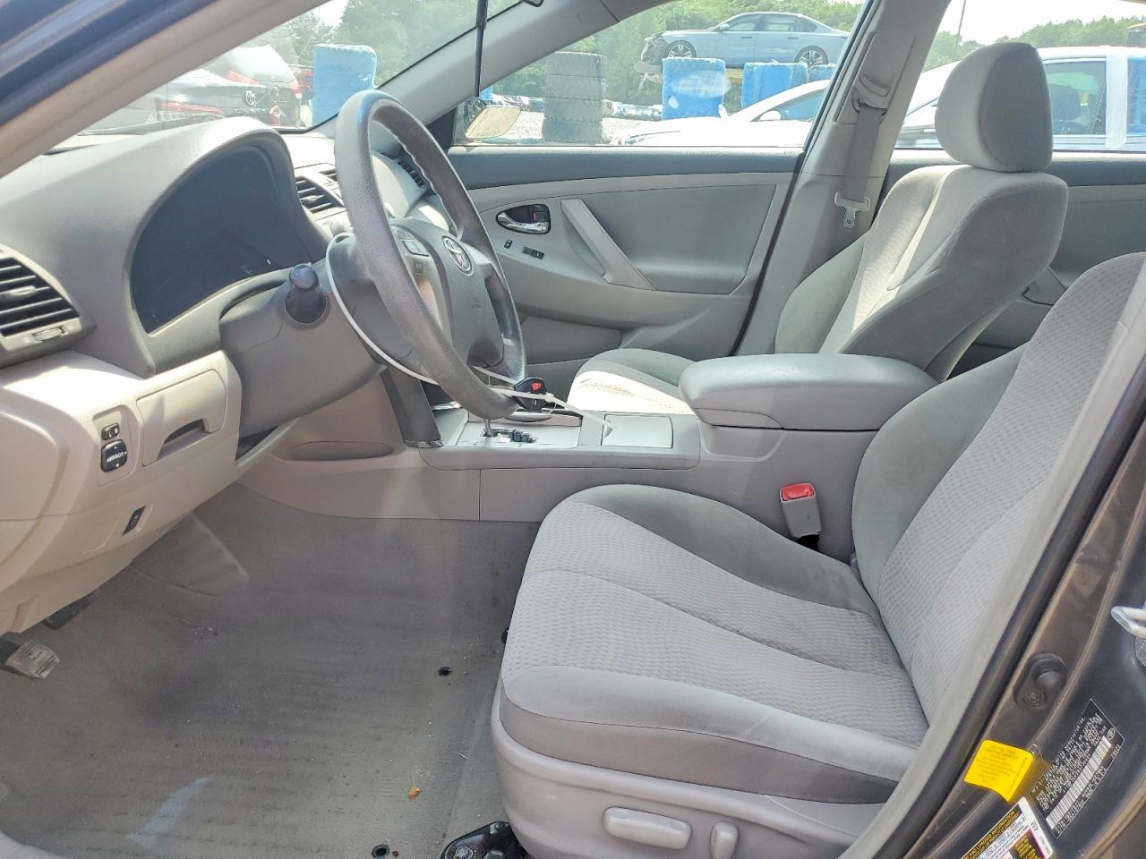 2011 Toyota Camry Le Silver vin: 4T1BF3EK2BU730454