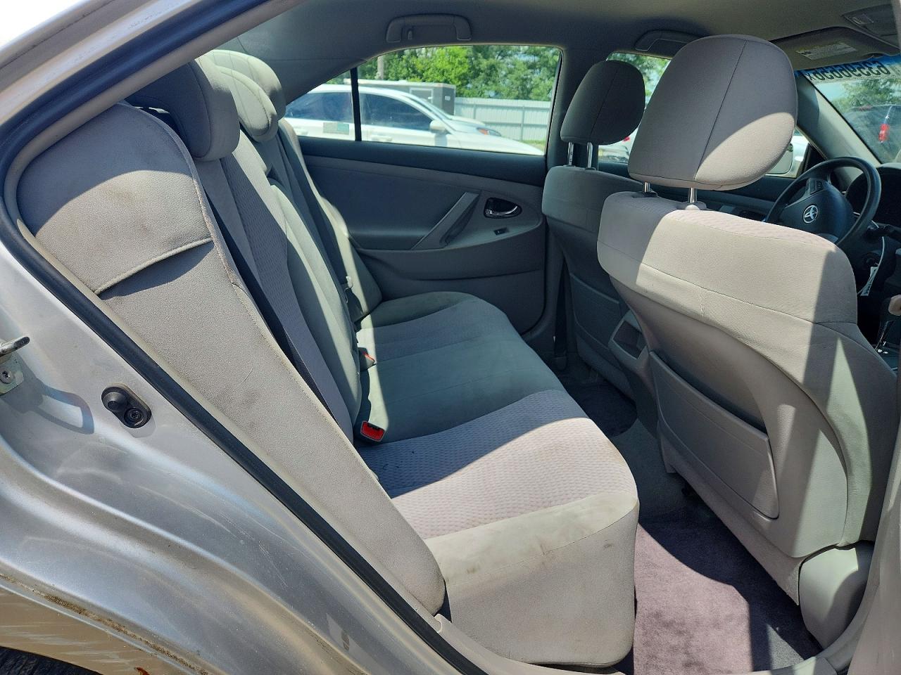 2011 Toyota Camry Base Silver vin: 4T1BF3EK2BU735511