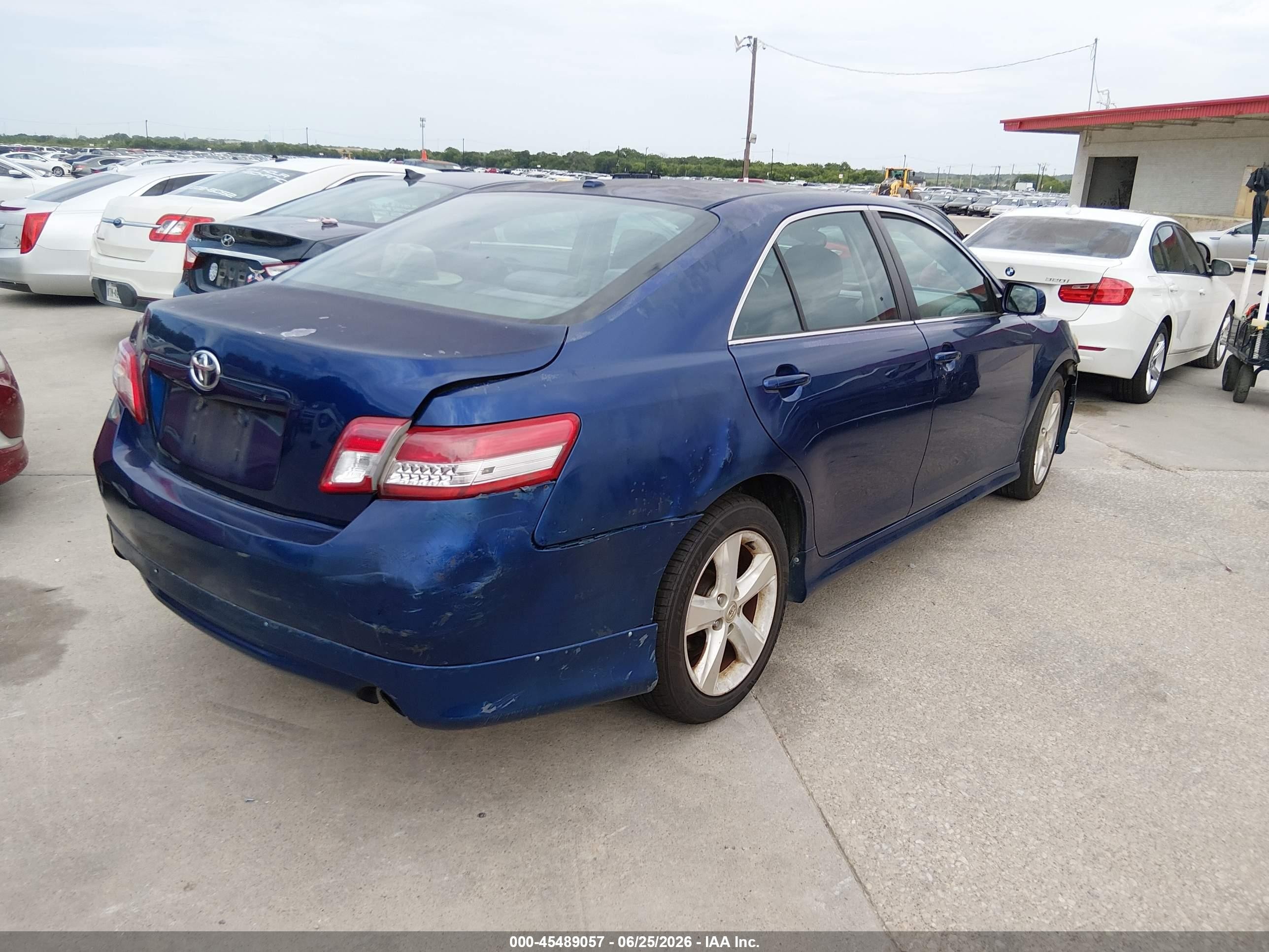2011 Toyota Camry Se Blue vin: 4T1BF3EK2BU738201