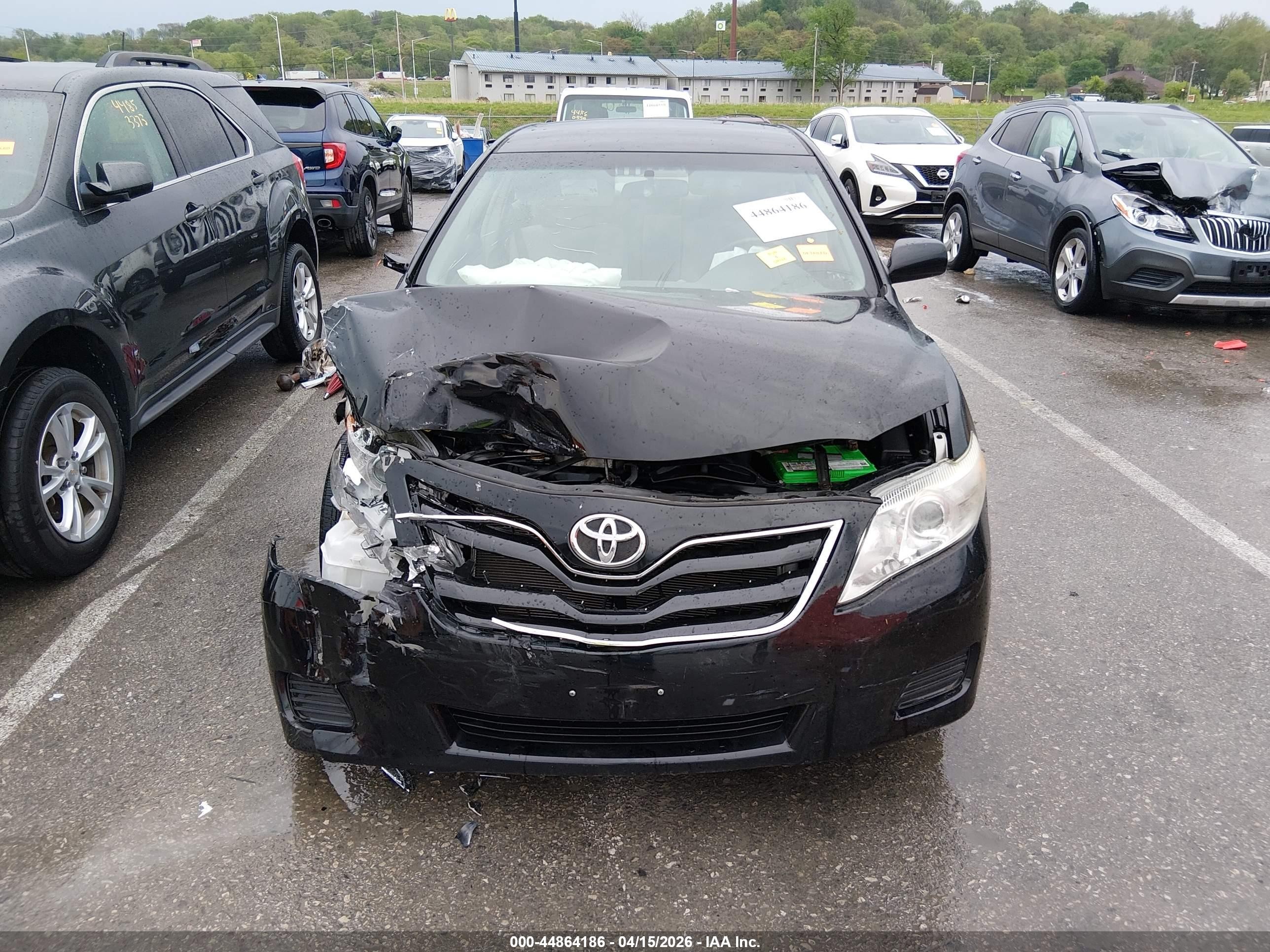 2011 Toyota Camry Le Black vin: 4T1BF3EK2BU766256
