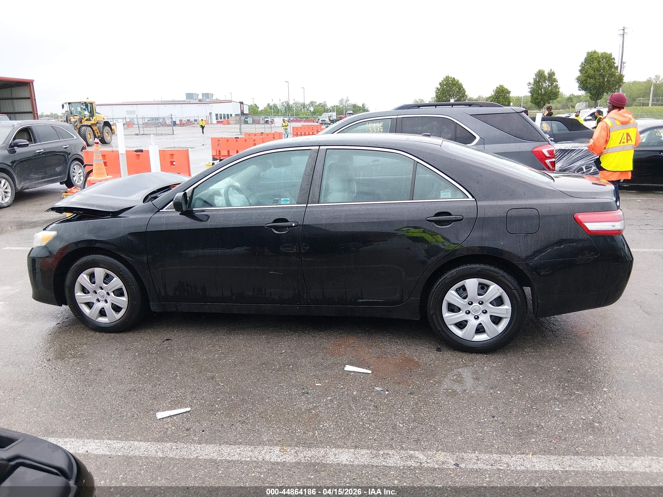 2011 Toyota Camry Le Black vin: 4T1BF3EK2BU766256