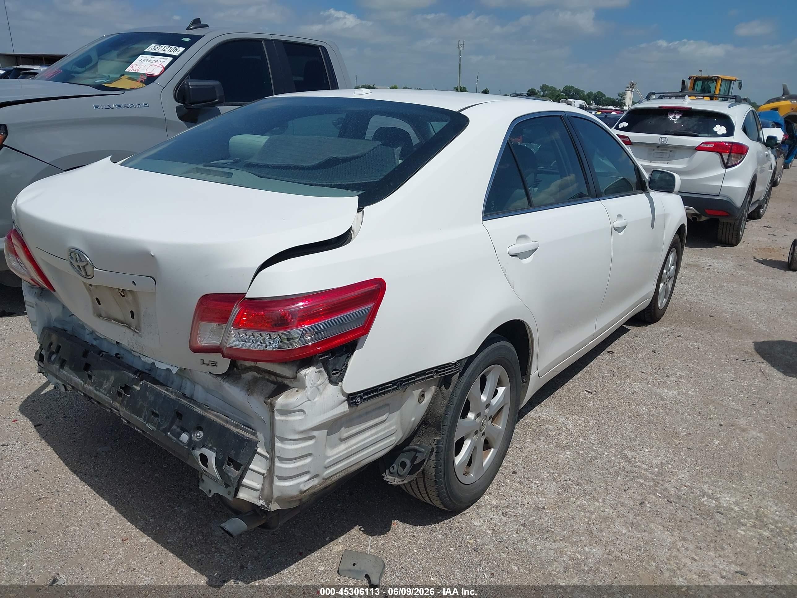 2011 Toyota Camry Le White vin: 4T1BF3EK2BU769433