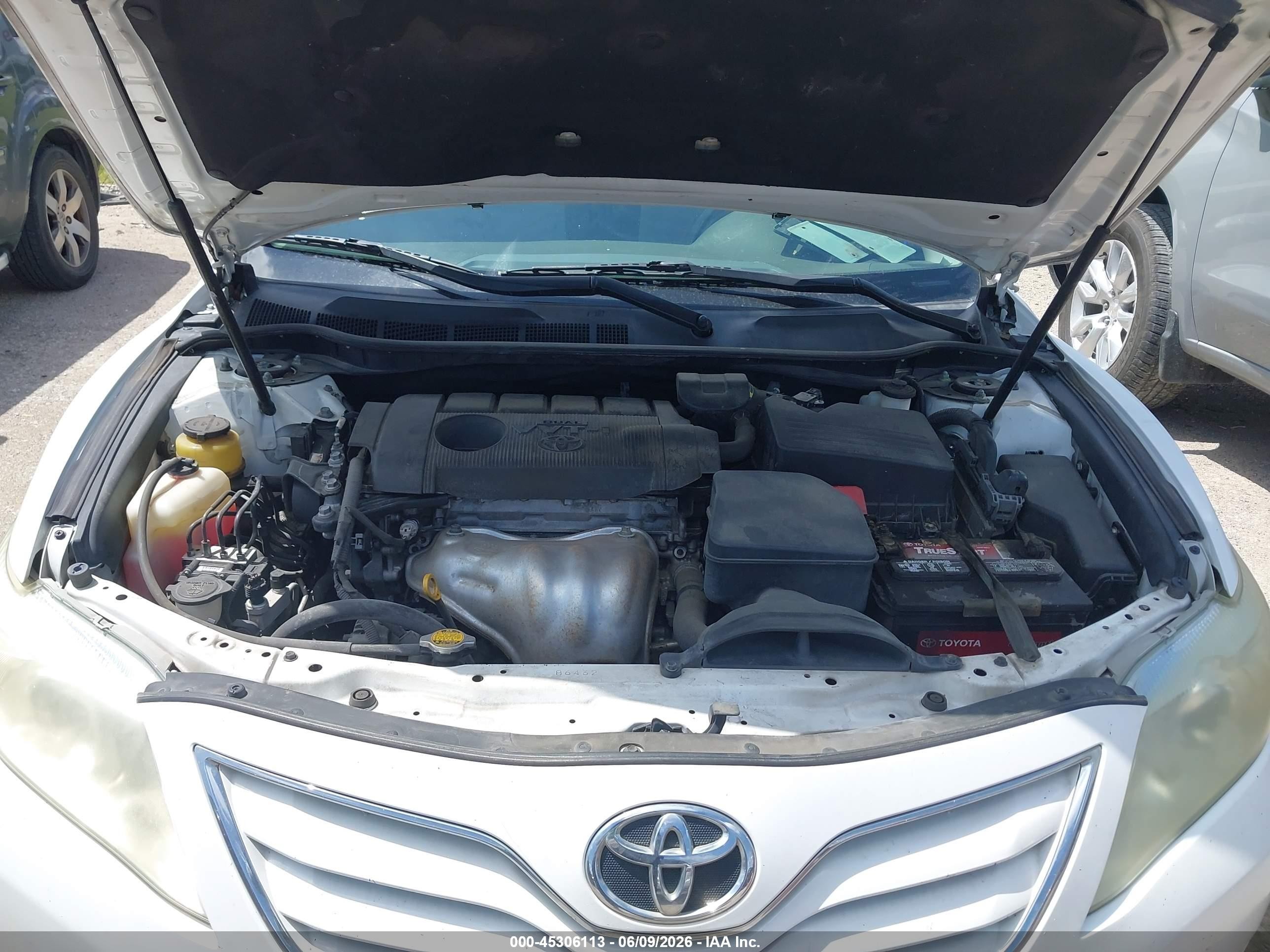 2011 Toyota Camry Le White vin: 4T1BF3EK2BU769433