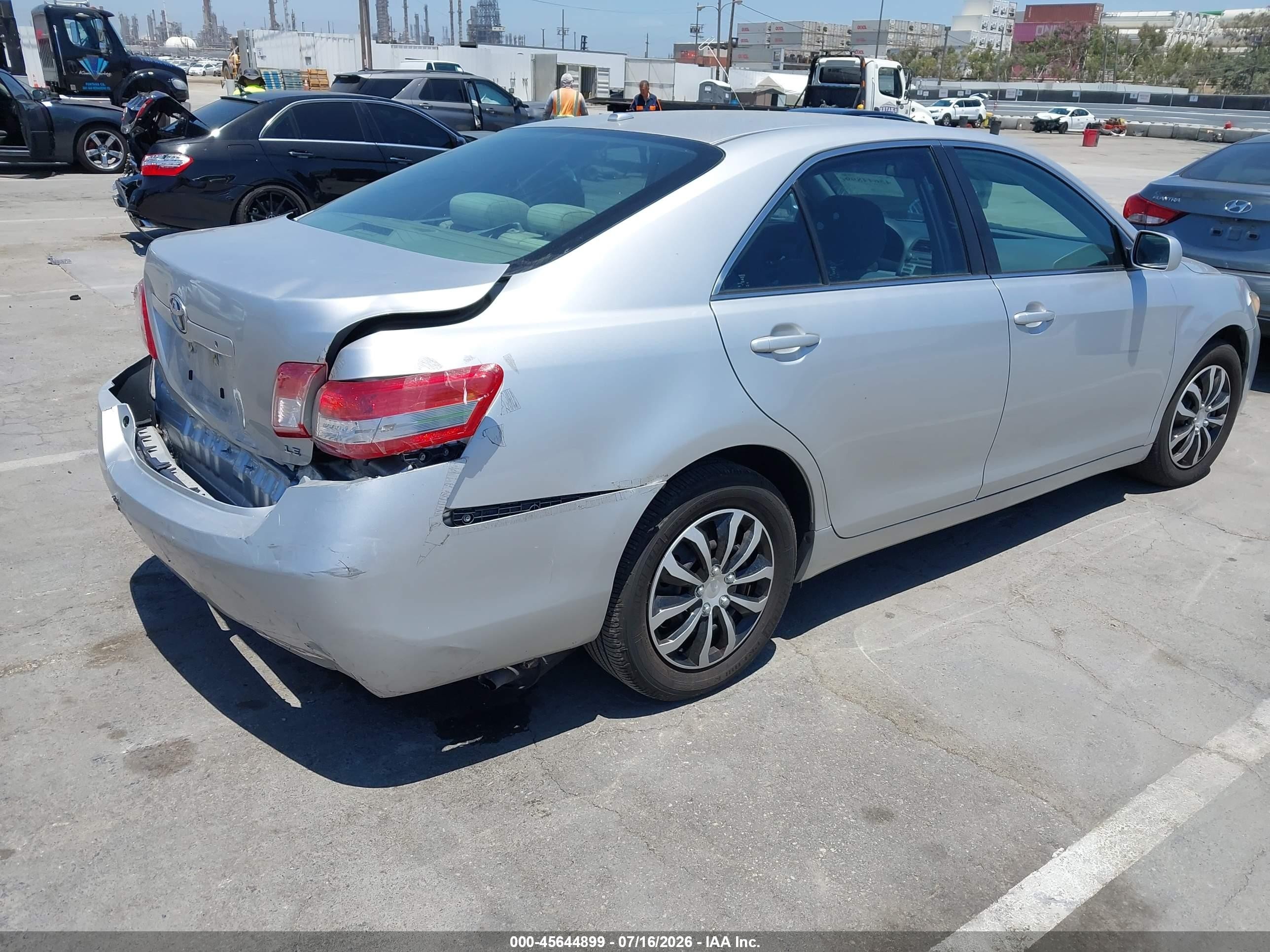 2011 Toyota Camry Le Серебряный vin: 4T1BF3EK2BU769836
