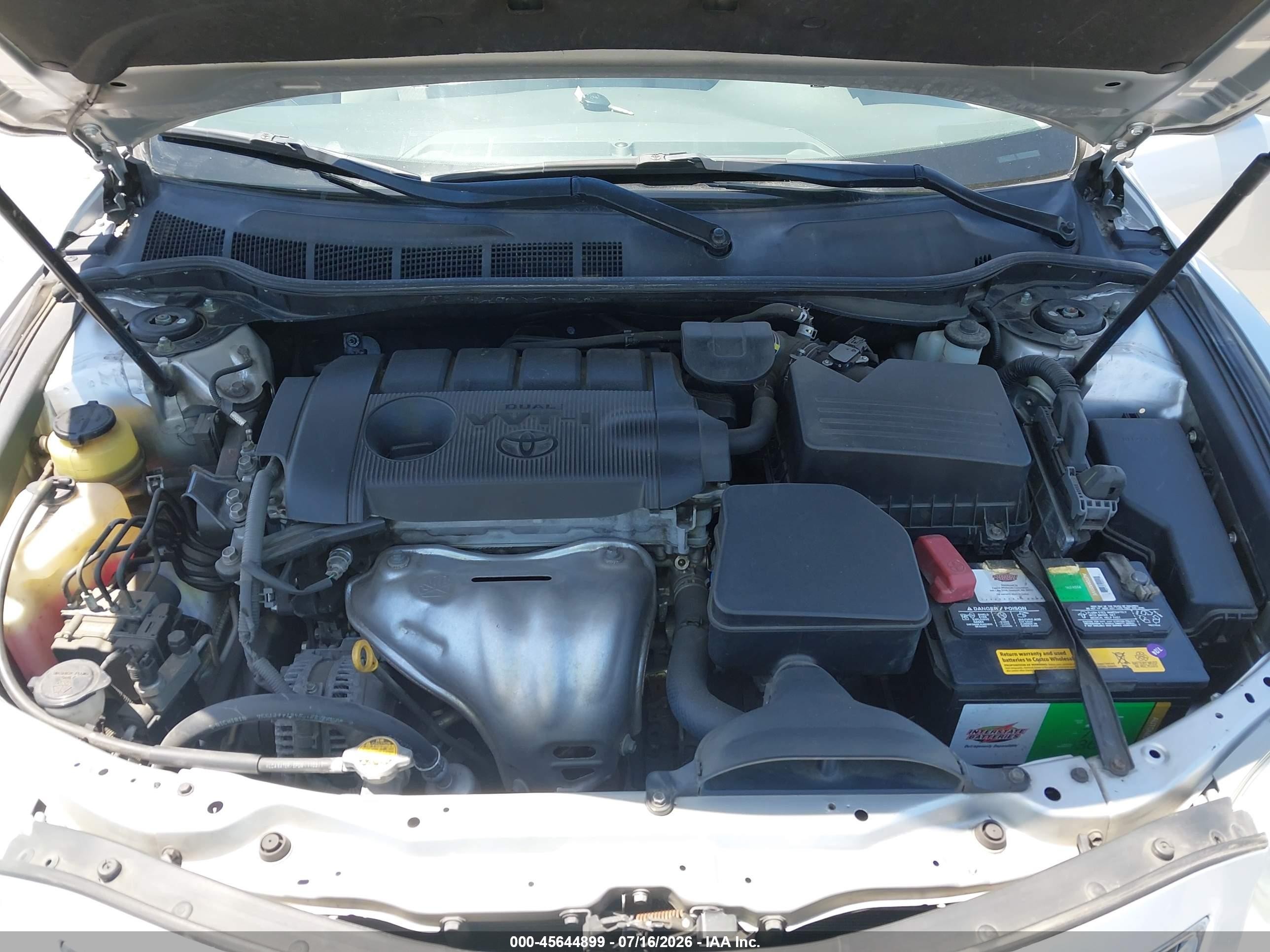 2011 Toyota Camry Le Серебряный vin: 4T1BF3EK2BU769836